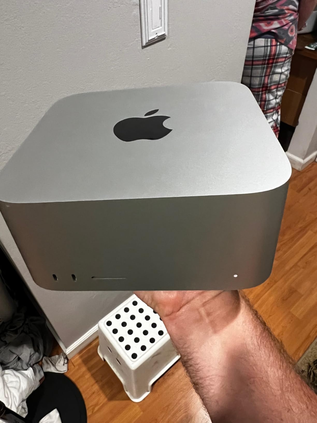 Apple 2023 Mac Studio with M2 Max 12-Core 30-Core, 3.7-inch, 32GB, 512GB SSD (Renewed) - Customer Photo 1