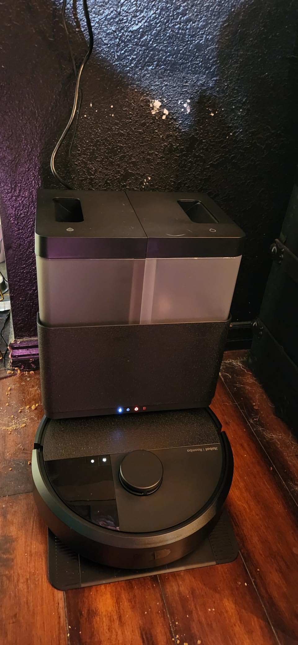 iRobot Roomba Plus 405 (G185) Combo Robot Vacuum & Mop with AutoWash Dock - Spinning Mop Pads, Self-Empties, Pad Washing & Drying, Self-Cleaning, Pad-Lift, LiDAR Navigation - Customer Photo 2