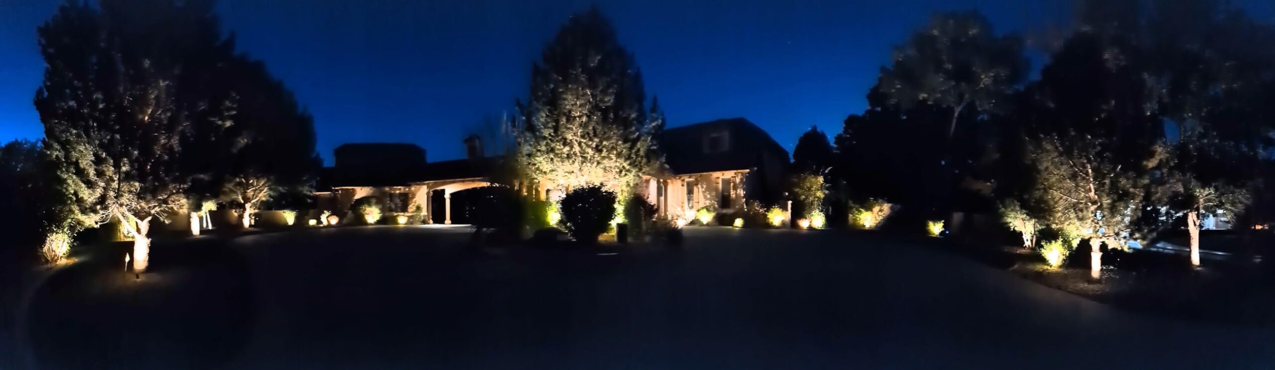 ZUCKEO All-in-One RGBW Landscape Lighting Kit, 5W Color Changing Low Voltage Landscape Lights with Transformer and 80FT Wire, LED Multi-Color Landscape Spotlights for Holiday Yard Garden House, 8Pack - Customer Photo 2