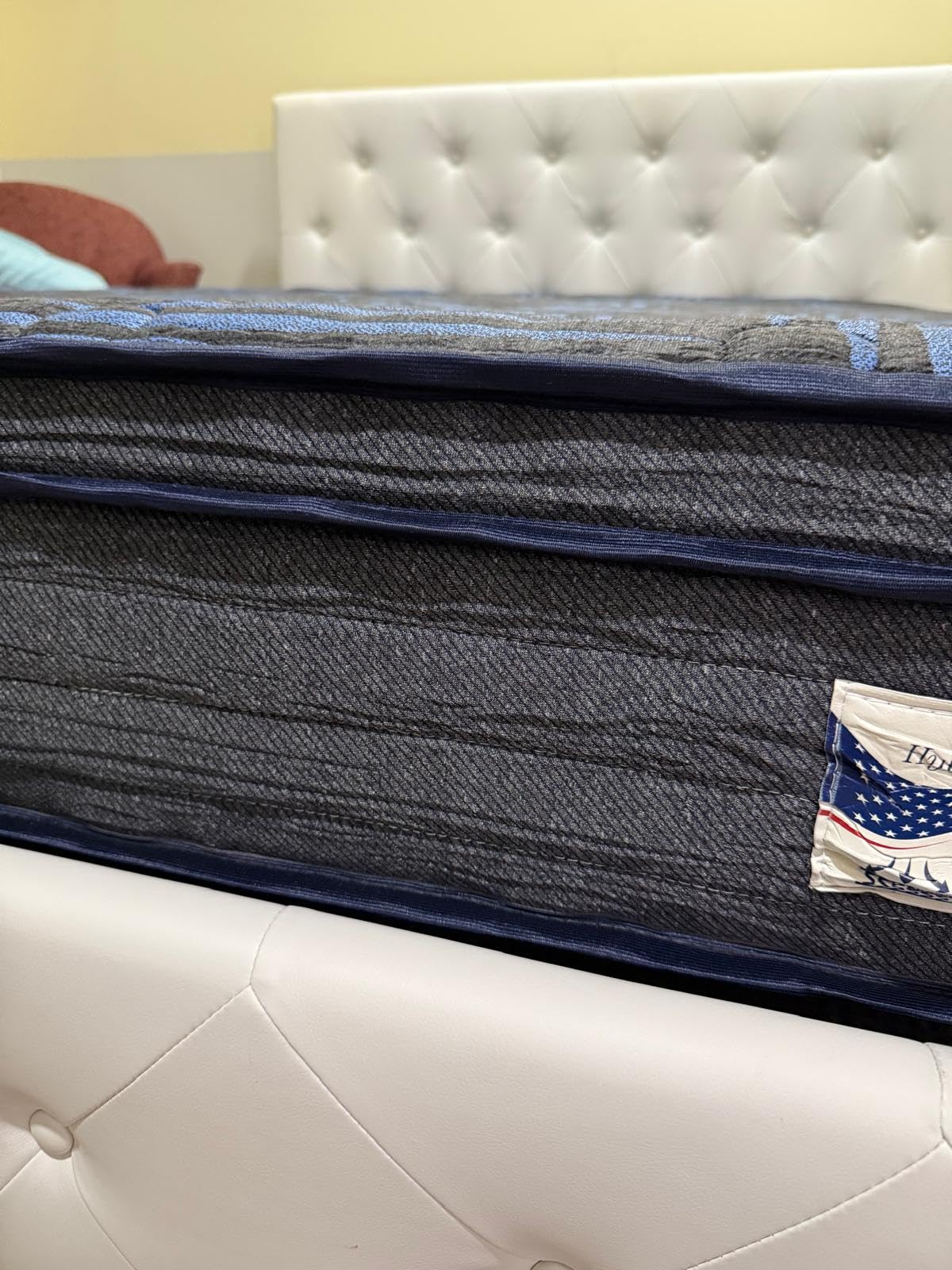 Full Mattress 12 Inch Hybrid Mattress with Gel Memory Foam, Individually Pocket Innerspring Top Mattresses, 5 Coils Strong Edge Support, Used for Motion Isolation, 100 Night Trial - Customer Photo 2