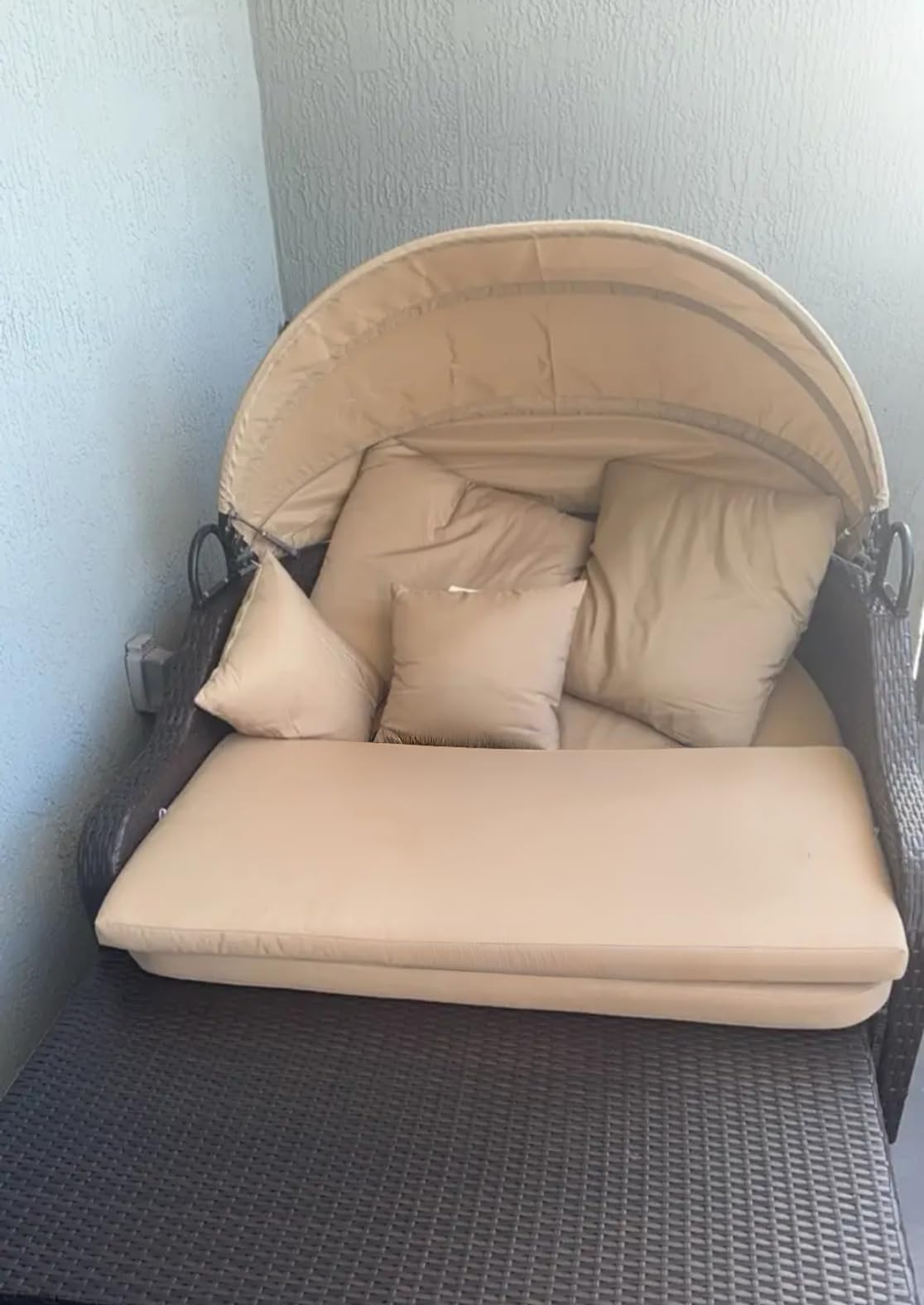 Moccha Outdoor Daybed with Retractable Canopy - PE Rattan Double Chaise Lounge w/ Soft Cushions, Pillows, Ottoman, Outside Sunbed, Wicker Loveseat Sofa, Sectional Conversation Set, Patio Furniture Set Customer Review Moccha Outdoor Daybed with Retractable Canopy - PE Rattan Double Chaise Lounge w/ Soft Cushions, Pillows, Ottoman, Outside Sunbed, Wicker Loveseat Sofa, Sectional Conversation Set, Patio Furniture Set - Customer Photo 1