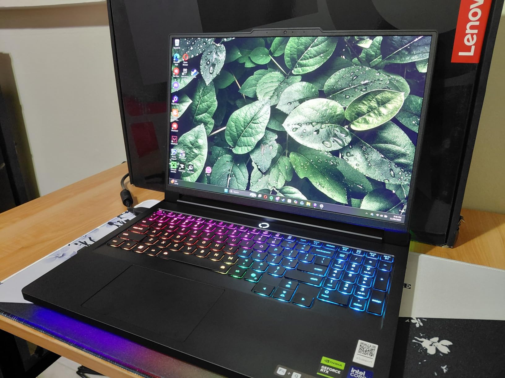 Lenovo Legion Pro 7i – Gaming Laptop - Intel® Core™ Ultra 9 275HX – 16