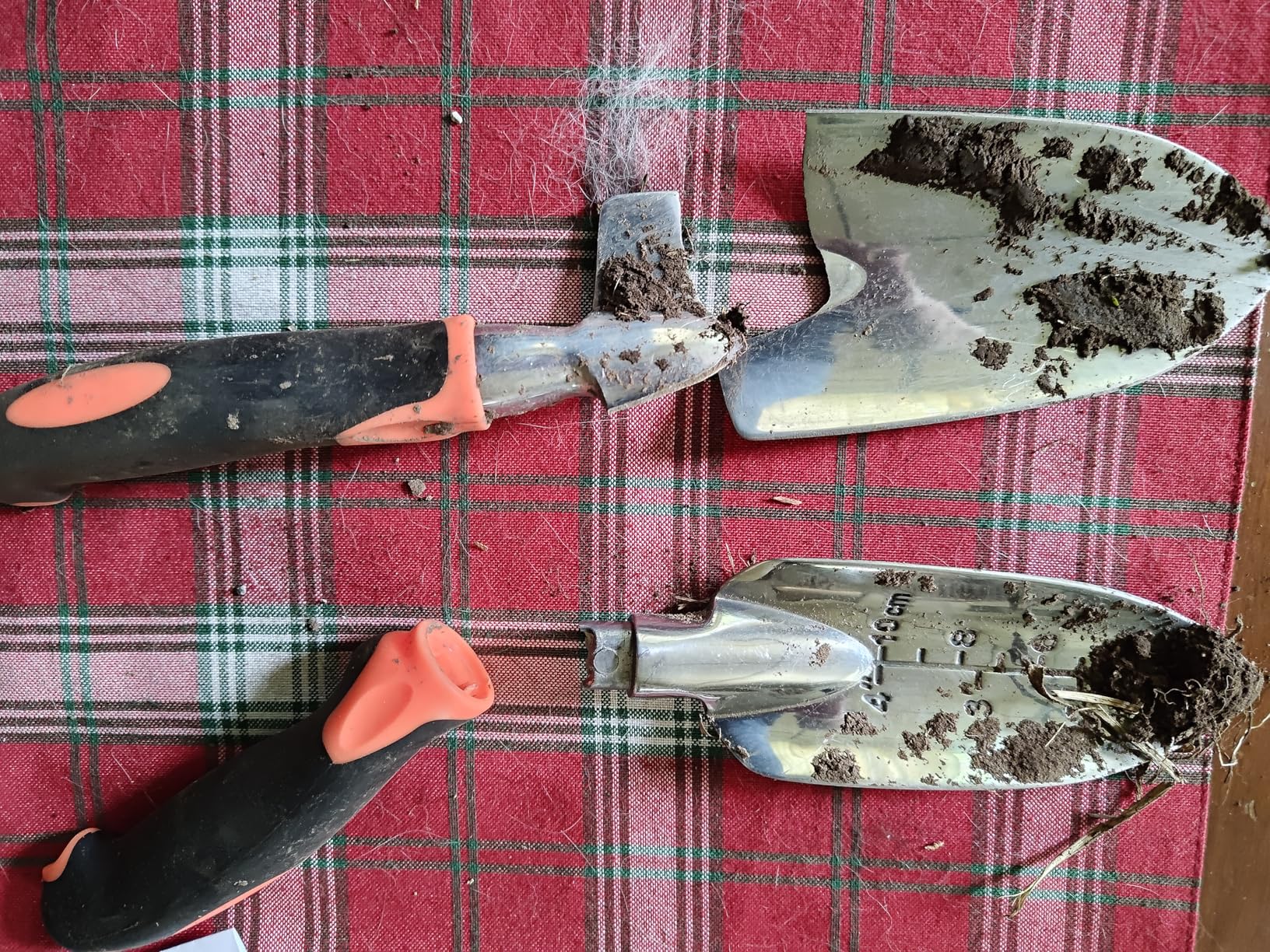 Garden Tools Set, 8 Piece Gardening Tools Set with Non Slip Ergonomic Handle, Heavy Duty Garden Tool Set with Storage Bag, Gardening Kit for Women, Garden Hand Tools Gift for Women and Men, Orange - Customer Photo 1