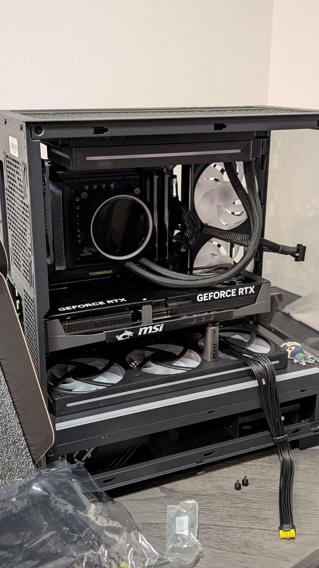 MSI RTX 5070 12G Gaming Trio OC Graphics Card (12GB GDDR7, 192-bit, Extreme Performance: 2625 MHz, DisplayPort x3 2.1a, HDMI 2.1b, NVIDIA Blackwell Architecture) customer photo 1