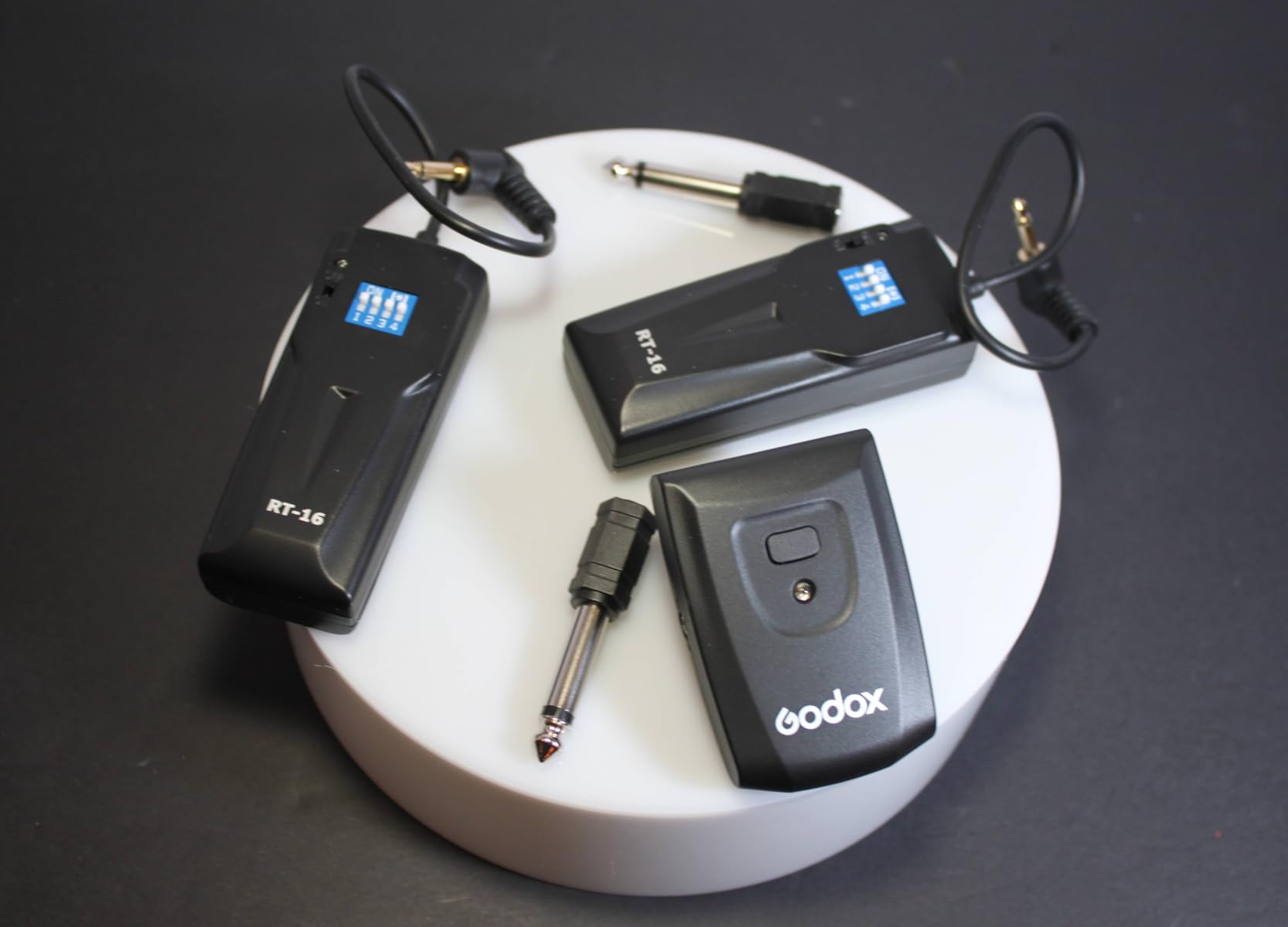 GODOX RT-16 Wireless Flash Trigger Set for Monolight Studio Strobe Flash, Basic Universal 433MHz 16 Channels 1 Transmitter 1 Receiver, Compatible with Canon Nikon Sony Fujifilm Olympus Pentax Camera Customer Review GODOX RT-16 Wireless Flash Trigger Set for Monolight Studio Strobe Flash, Basic Universal 433MHz 16 Channels 1 Transmitter 1 Receiver, Compatible with Canon Nikon Sony Fujifilm Olympus Pentax Camera - Customer Photo 2