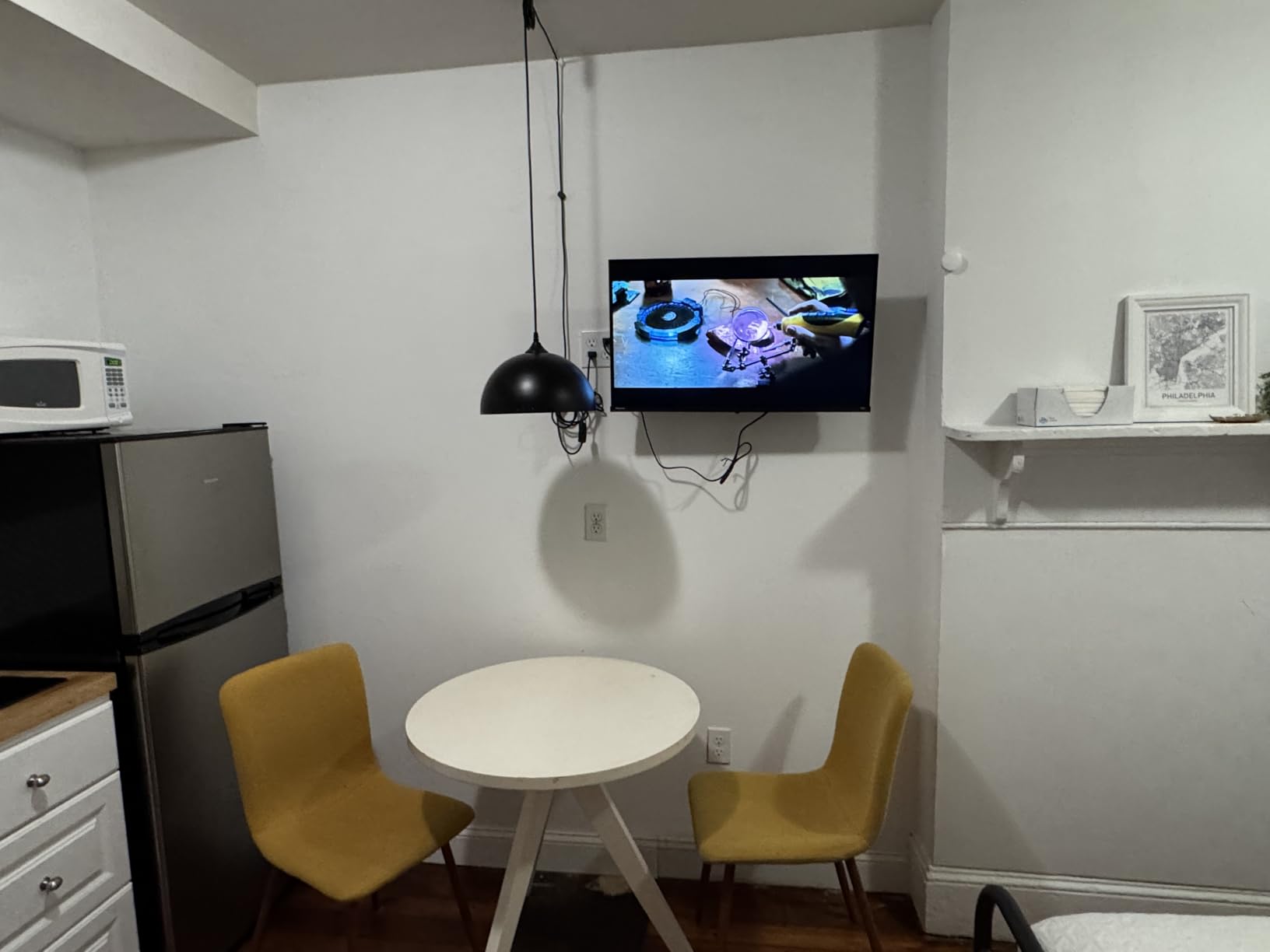 Hisense 40-Inch Class A4 Series FHD 1080p Smart Fire TV (40A4NF, 2025 Model) - DTS Virtual: X, Slim Bezel Design, Alexa Built in, Streaming TV, Black - Customer Photo 2