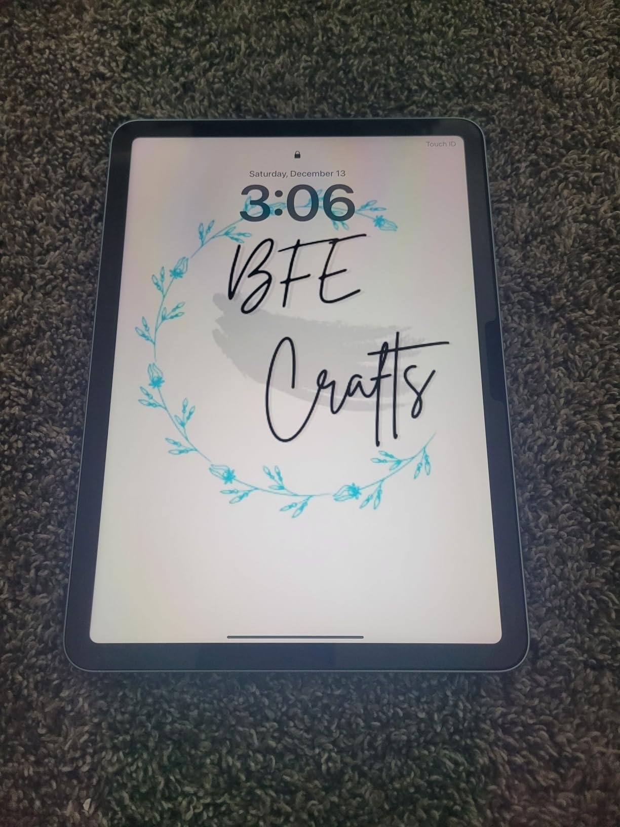 Apple iPad Air 11-inch with M3 chip Built for Apple Intelligence, Liquid Retina Display, 128GB, 12MP Front/Back Camera, Wi-Fi 6E, Touch ID, All-Day Battery Life — Starlight - Customer Photo 1