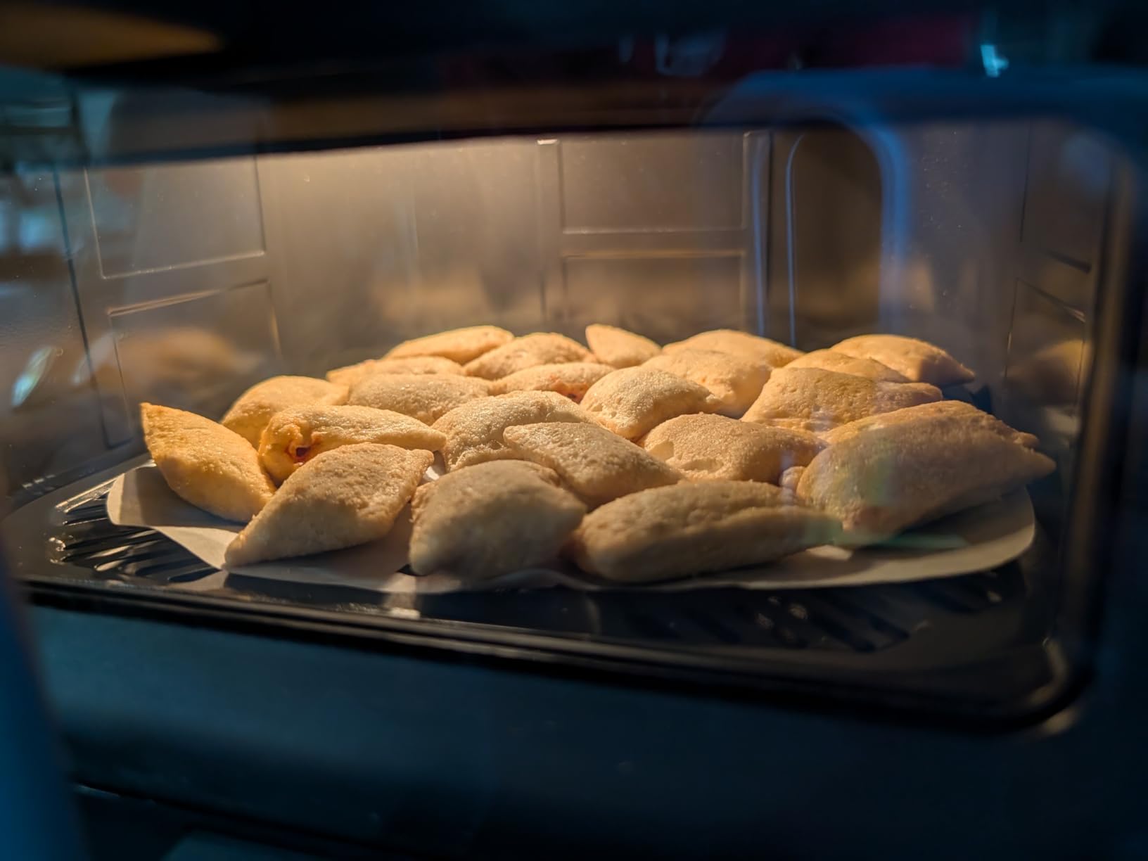 Chefman Crispinator Air Fryer 6-in-1 with 8 Qt capacity, 450°F Max Temp with TurboFry Pro Technology for Fast and Even Results, Viewing Window, Nonstick Ceramic Basket - Customer Photo 1