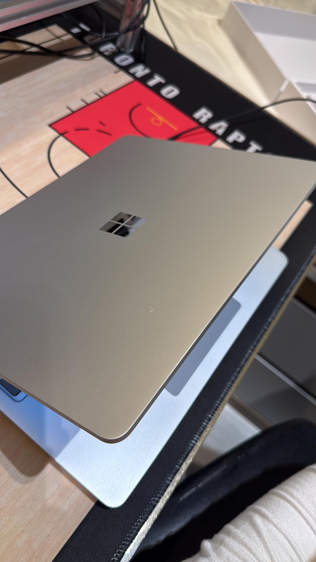 Microsoft Surface Laptop (2025), Windows 11 Copilot+ PC, 13
