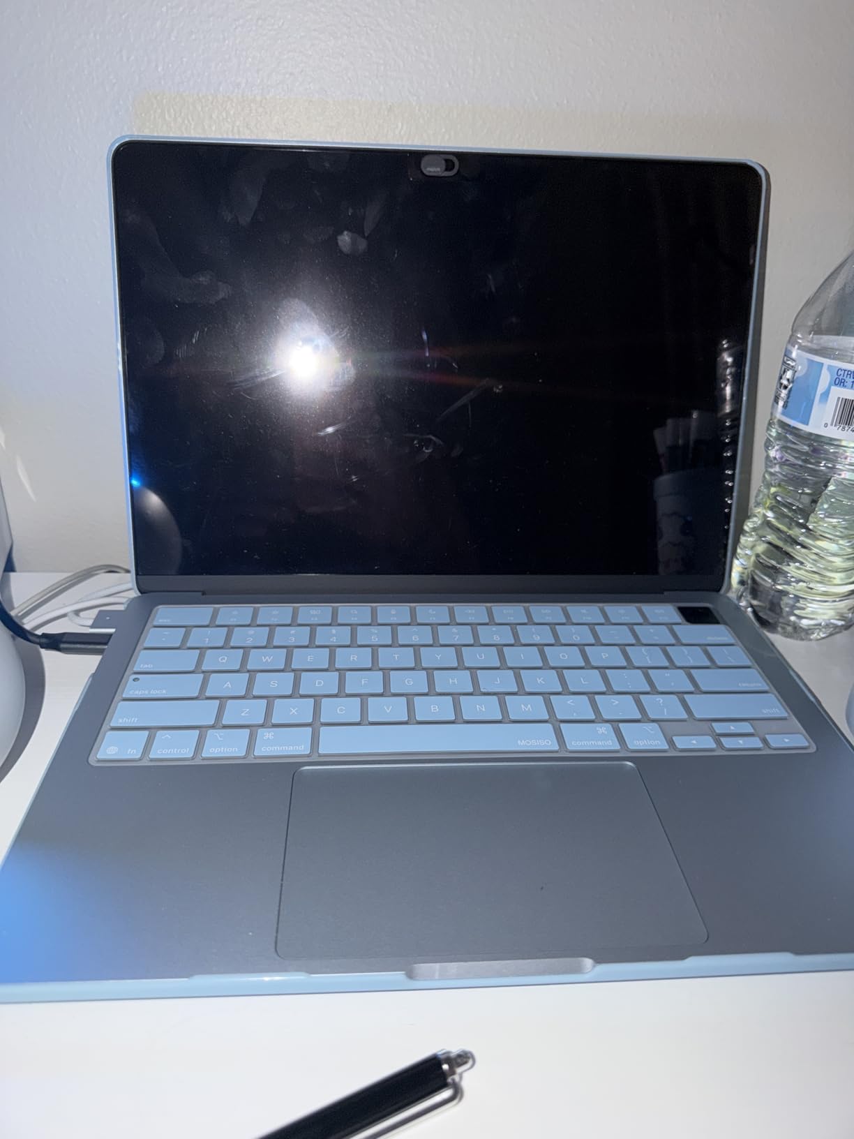 Apple 2025 MacBook Air 13-inch Laptop with M4 chip: Built for Apple Intelligence, 13.6-inch Liquid Retina Display, 16GB Unified Memory, 256GB SSD Storage, 12MP Center Stage Camera, Touch ID; Silver - Customer Photo 2