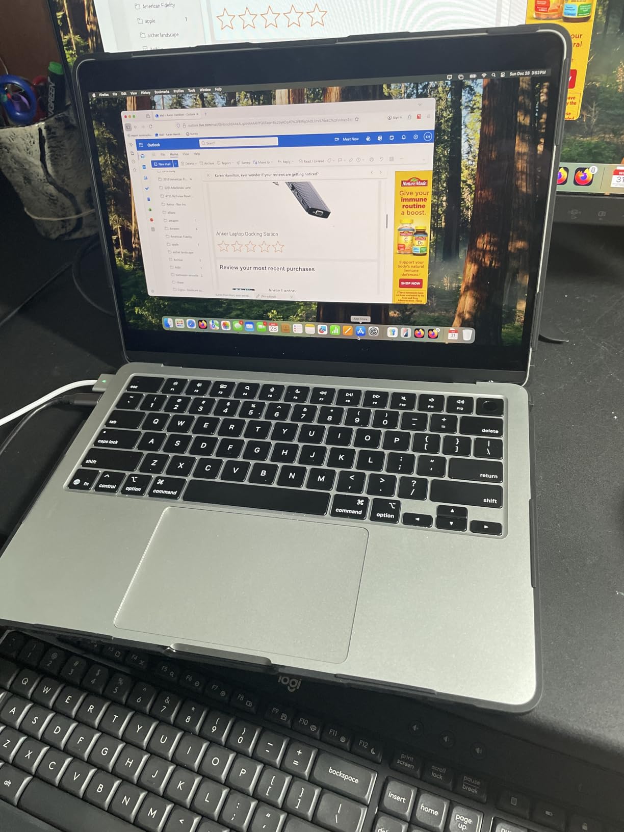 Apple 2025 MacBook Air 13-inch Laptop with M4 chip: Built for Apple Intelligence, 13.6-inch Liquid Retina Display, 16GB Unified Memory, 256GB SSD Storage, 12MP Center Stage Camera, Touch ID; Silver - Customer Photo 2