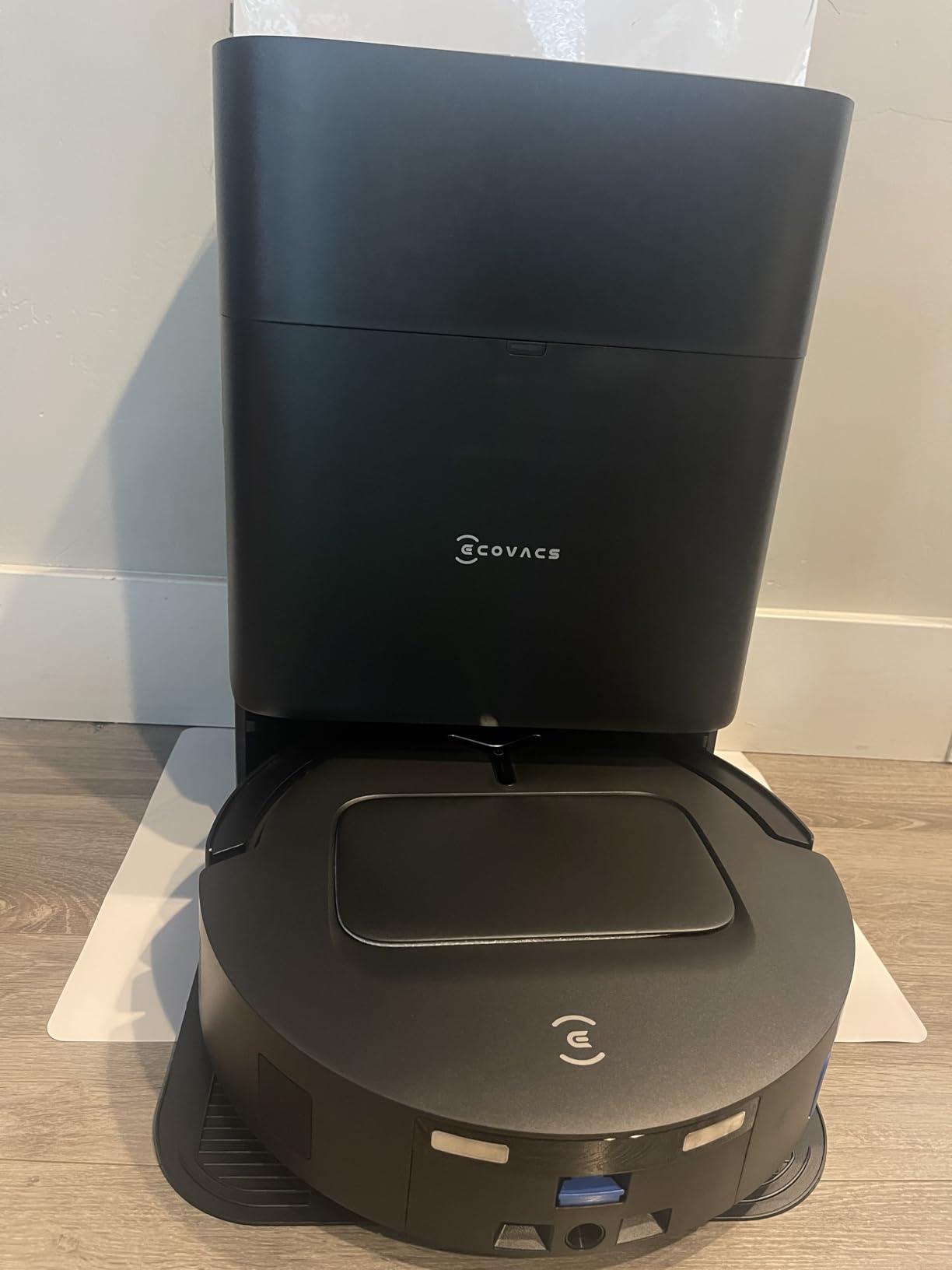 ECOVACS DEEBOT T80 Omni Robot Vacuum and Mop, 18,000Pa Suction, OZMO Roller Mop with TruEdge, Zero-Tangle Brush, AI Navigation, All-in-One Station - Customer Photo 1