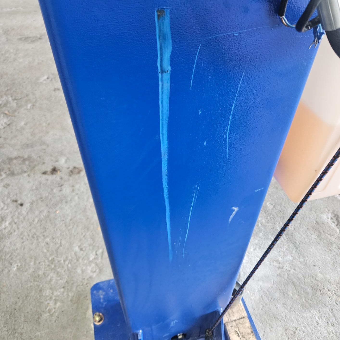 WEIZE 2 Post 11000 lbs Auto Lift with 220V 3HP Motor and Double Point Lock Release - Customer Photo 2