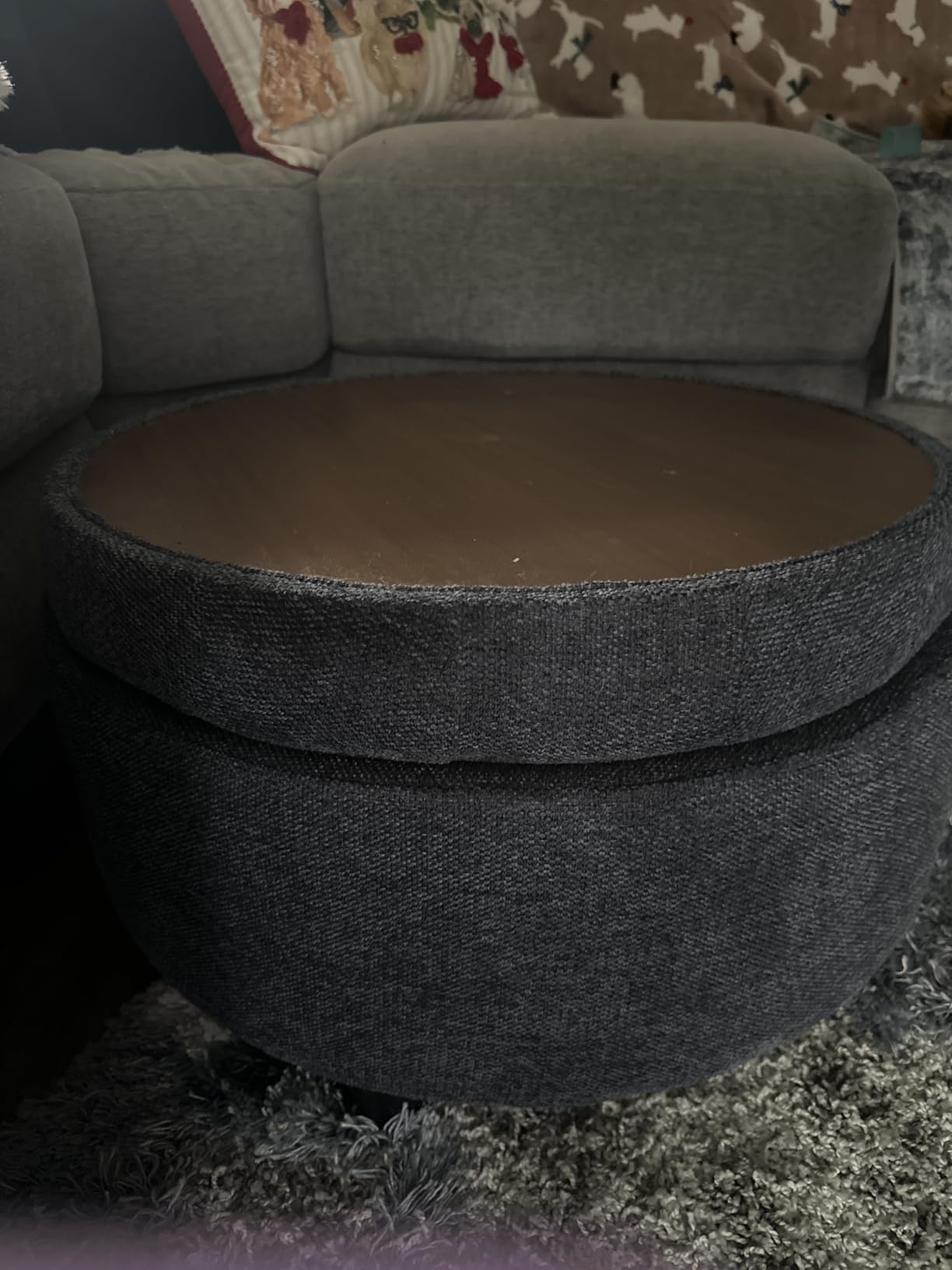 COLAMY Round Storage Ottoman with Reversible Tray Lid, 25 inch Customer Review COLAMY Round Storage Ottoman with Reversible Tray Lid, 25 inch - Customer Photo 2