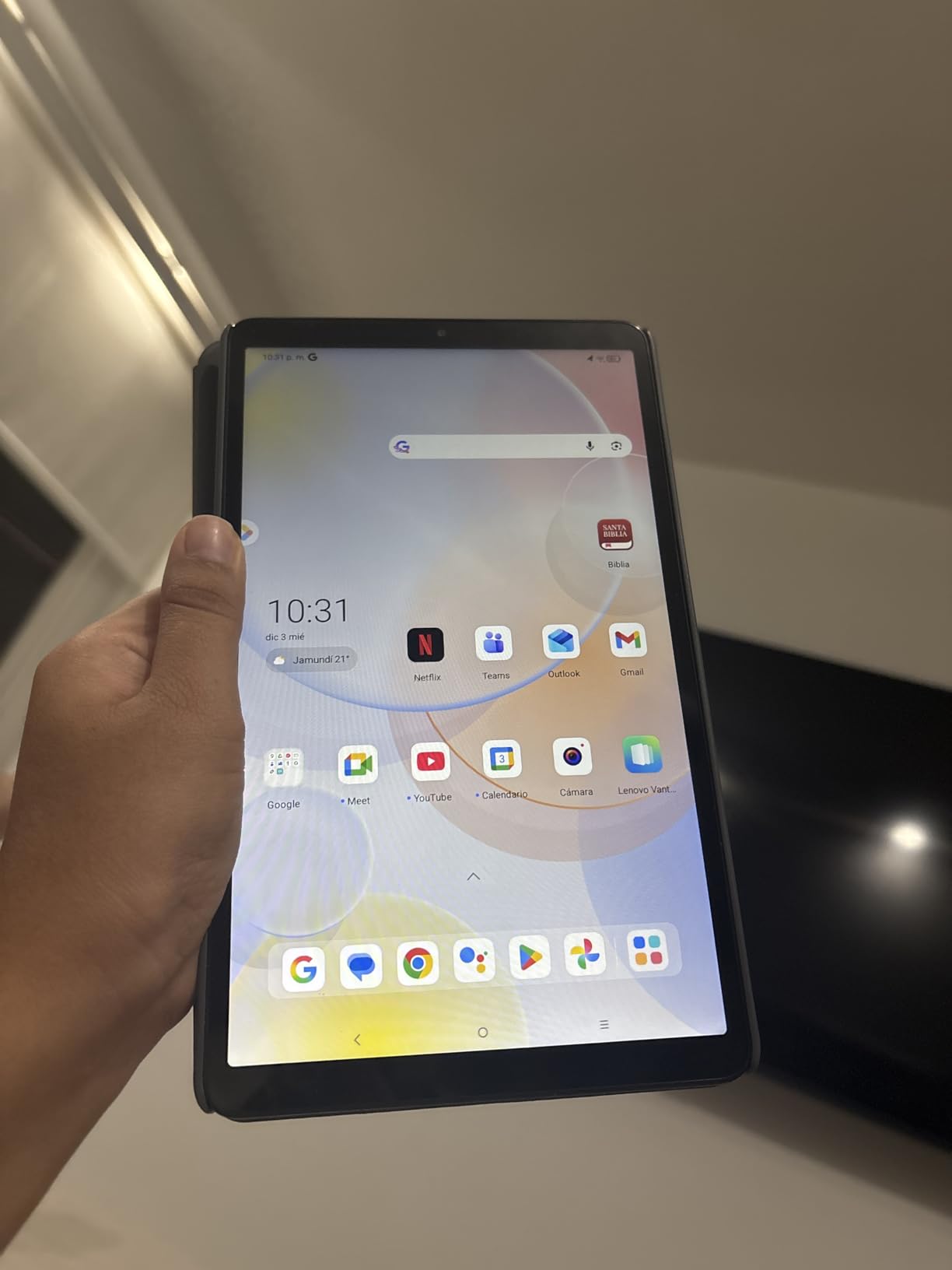 Lenovo Tab One - Lightweight Tablet - up to 12.5 Hours of YouTube Streaming - 8.7