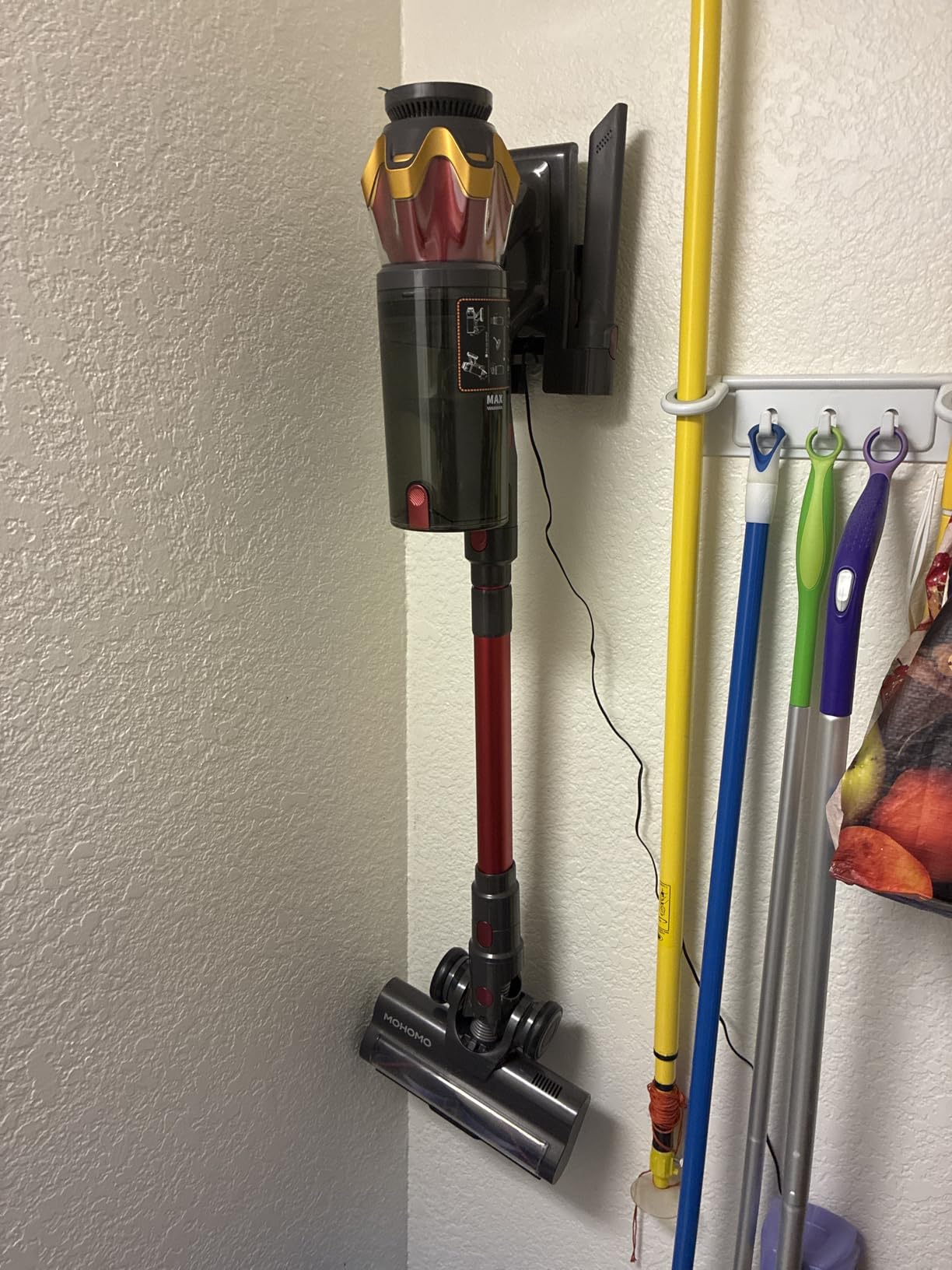 Cordless Vacuum Cleaner, 650W 55KPa 70Mins Vacuum Cleaners for Home, Self-Standing Stick Vacuum with Anti-Tangle Brush & OLED Touch Screen, Vacuum Cleaner for Hardwood Floors,Carpet,Pet Hair,Car (Red) Customer Review Cordless Vacuum Cleaner, 650W 55KPa 70Mins Vacuum Cleaners for Home, Self-Standing Stick Vacuum with Anti-Tangle Brush & OLED Touch Screen, Vacuum Cleaner for Hardwood Floors,Carpet,Pet Hair,Car (Red) - Customer Photo 2