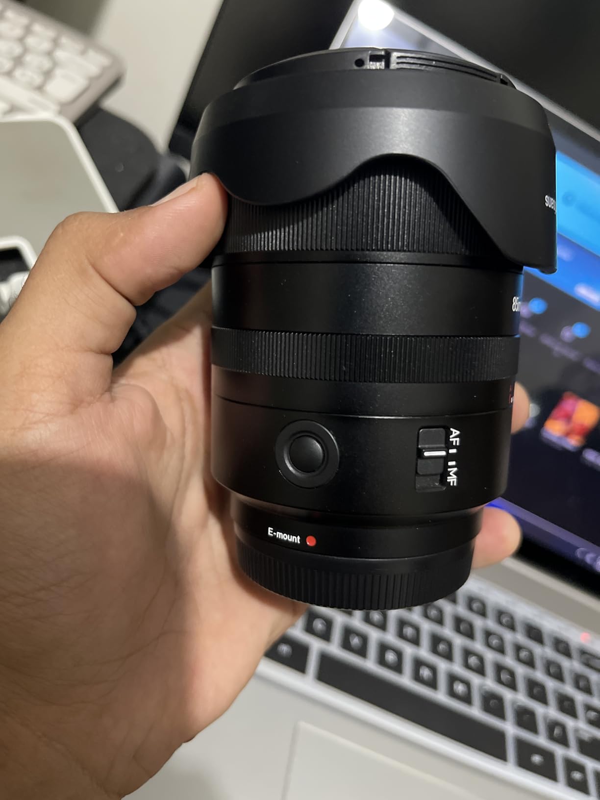 7artisans AF 85mm F1.8 Full Frame Camera Lens STM Auto Manual Focus for L Mount,Large Aperture,Face/Eye Auto Focus,for Portraiture/Street Photography/Humanistic Subjects - Customer Photo 1