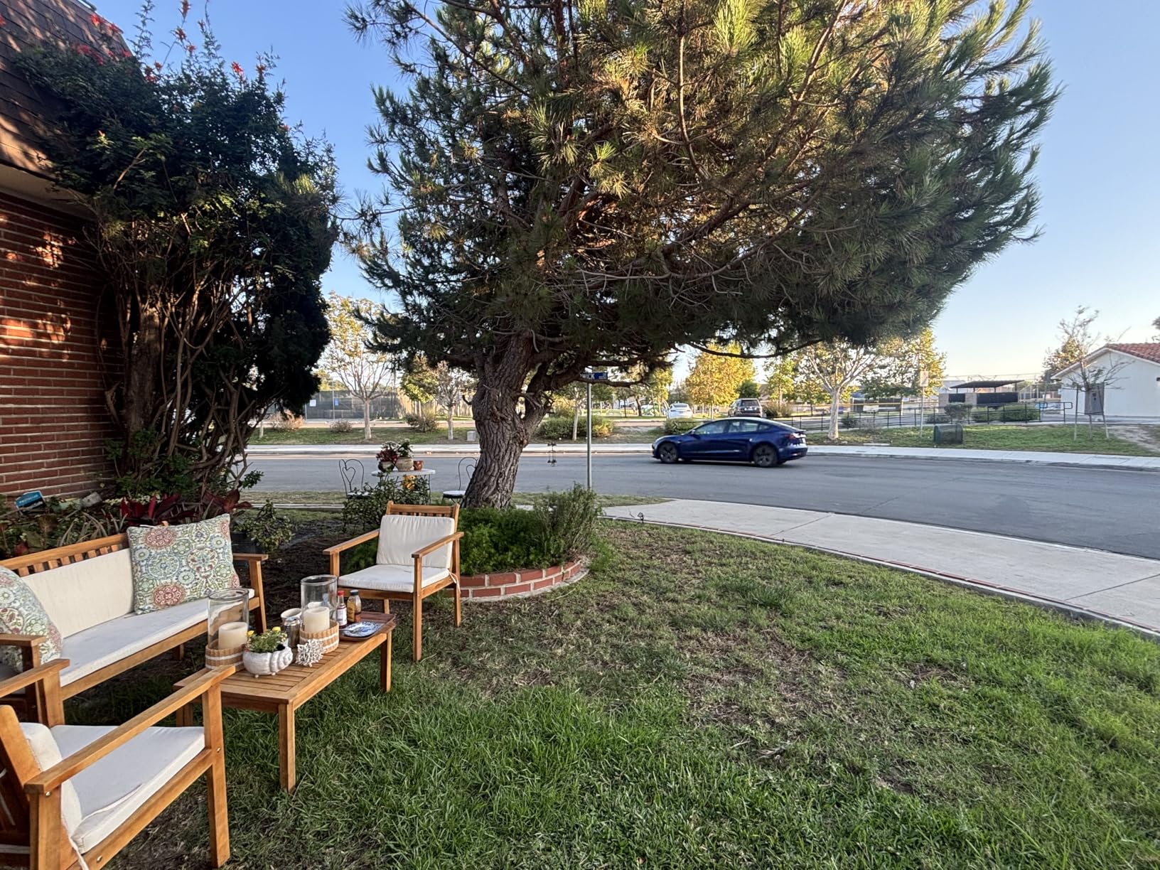 Devoko Patio Furniture 4 Piece Acacia Wood Outdoor Conversation Sofa Set with Table & Cushions Porch Chairs for Garden, Deck, Backyard, Natural - Customer Photo 2