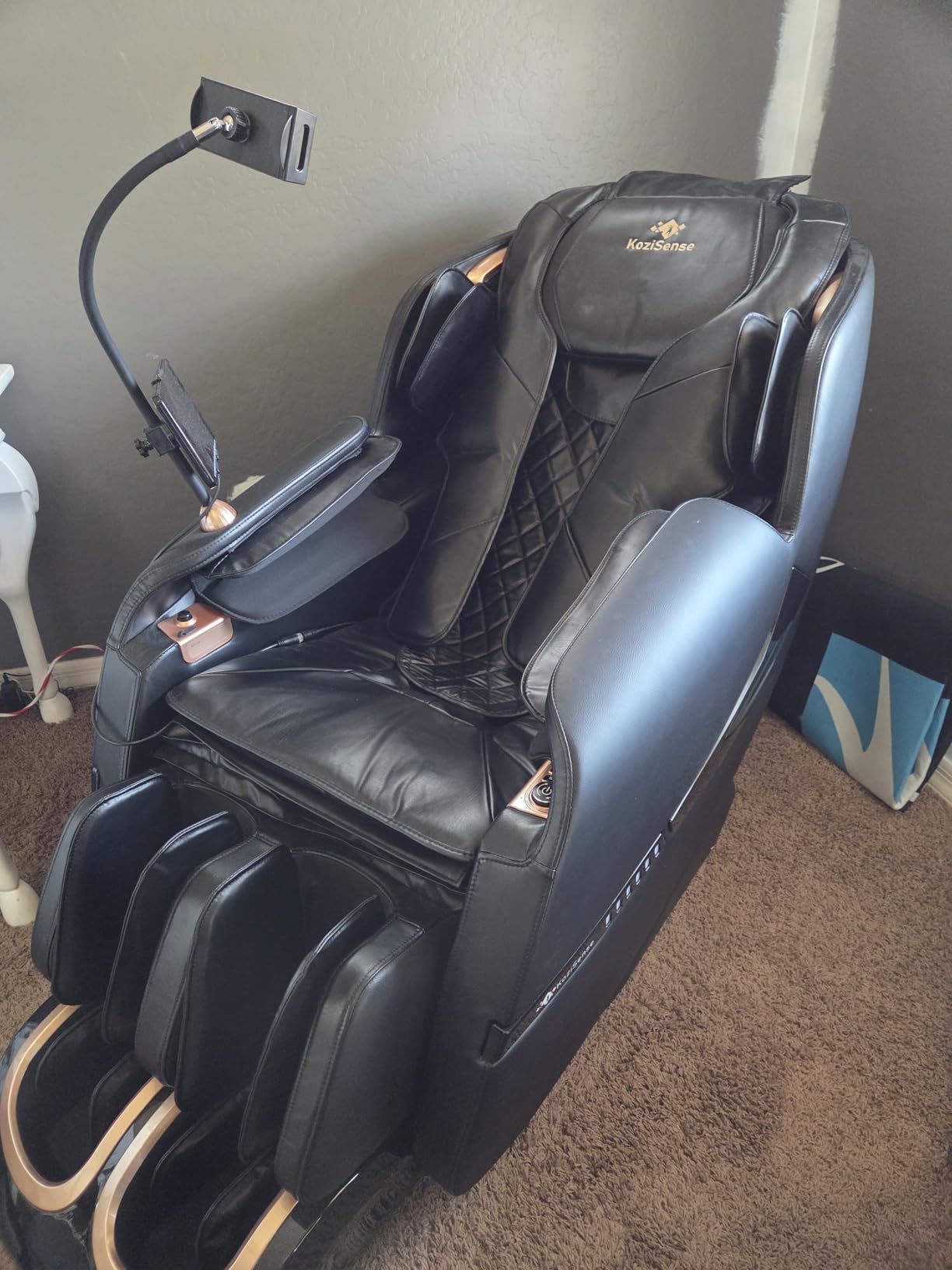 A18 3D Massage Chair Full Body, Zero Gravity SL-Track Shiatsu Massage Recliner Chair with Heat, AI Control, Body Scan and Calfrest Extension (Upgraded) - Customer Photo 2