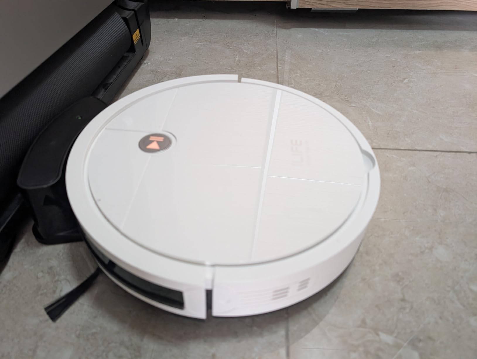 ILIFE V2 Robot Vacuum Cleaner, Tangle-Free Suction, 120 Mins Runtime, Slim, Self-Charging Robotic Vacuum Cleaner, Ideal for Pet Hair and Hard Floors - Customer Photo 1