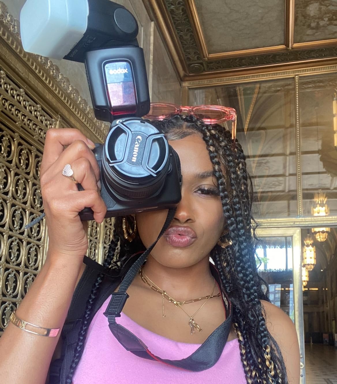 Godox TT520III Universal Bounce Flash Kit with Diffuser for Canon, Nikon, Sony, Fuji, Olympus Single-Contact Hot Shoe Cameras, 433MHz Wireless Speedlite, GN33, 400 Flashes, S1/S2 Optical Slave Modes Customer Review Godox TT520III Universal Bounce Flash Kit with Diffuser for Canon, Nikon, Sony, Fuji, Olympus Single-Contact Hot Shoe Cameras, 433MHz Wireless Speedlite, GN33, 400 Flashes, S1/S2 Optical Slave Modes - Customer Photo 2