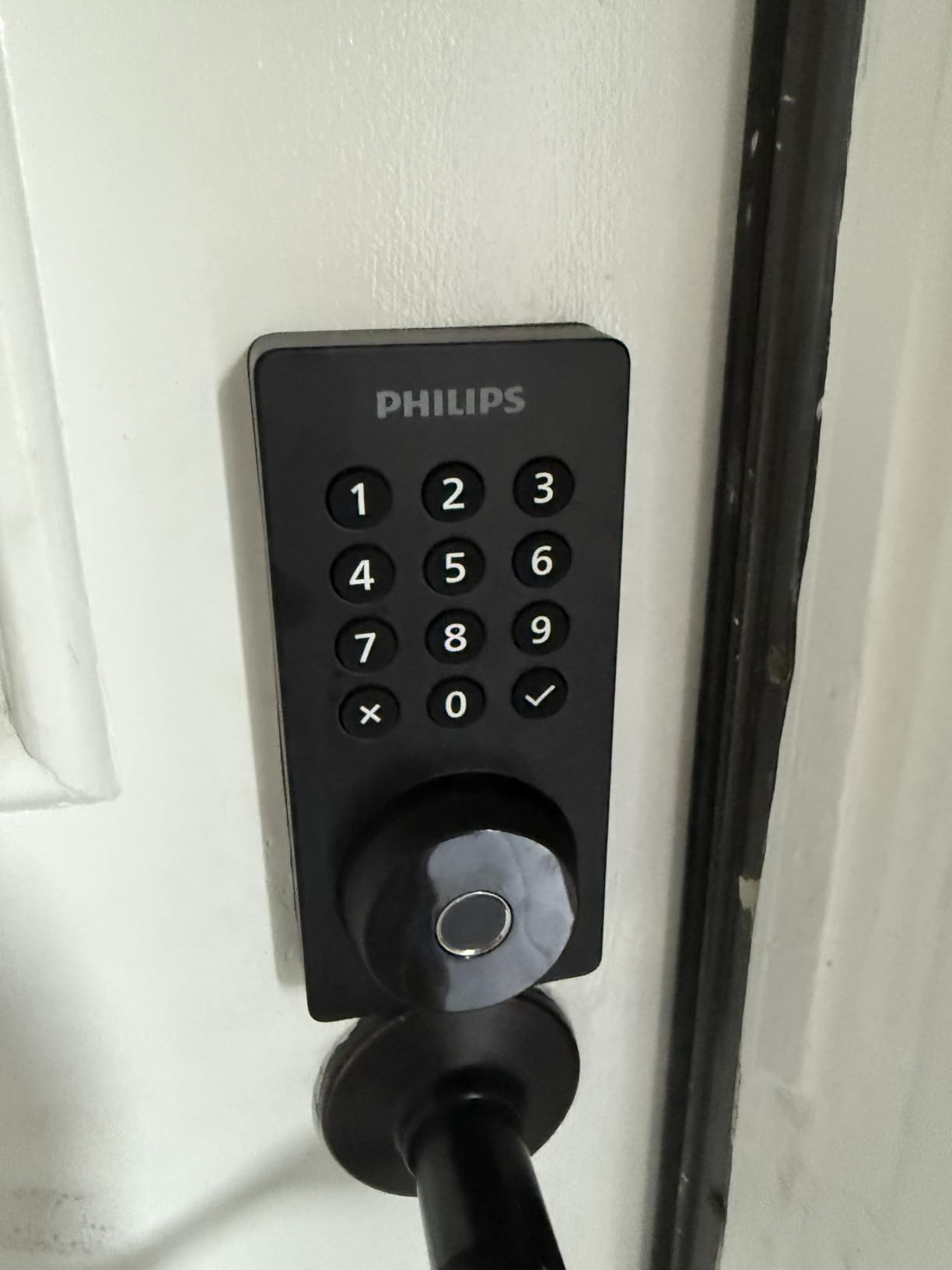 Philips Wi-Fi Door Lock, WiFi Smart Lock Keyless Entry Deadbolt for Front Door, Compatible with Alexa & Google Assistant, Remote Control, Built-in WiFi, APP Fingerprint Passcode Unlock, Auto Locking - Customer Photo 2