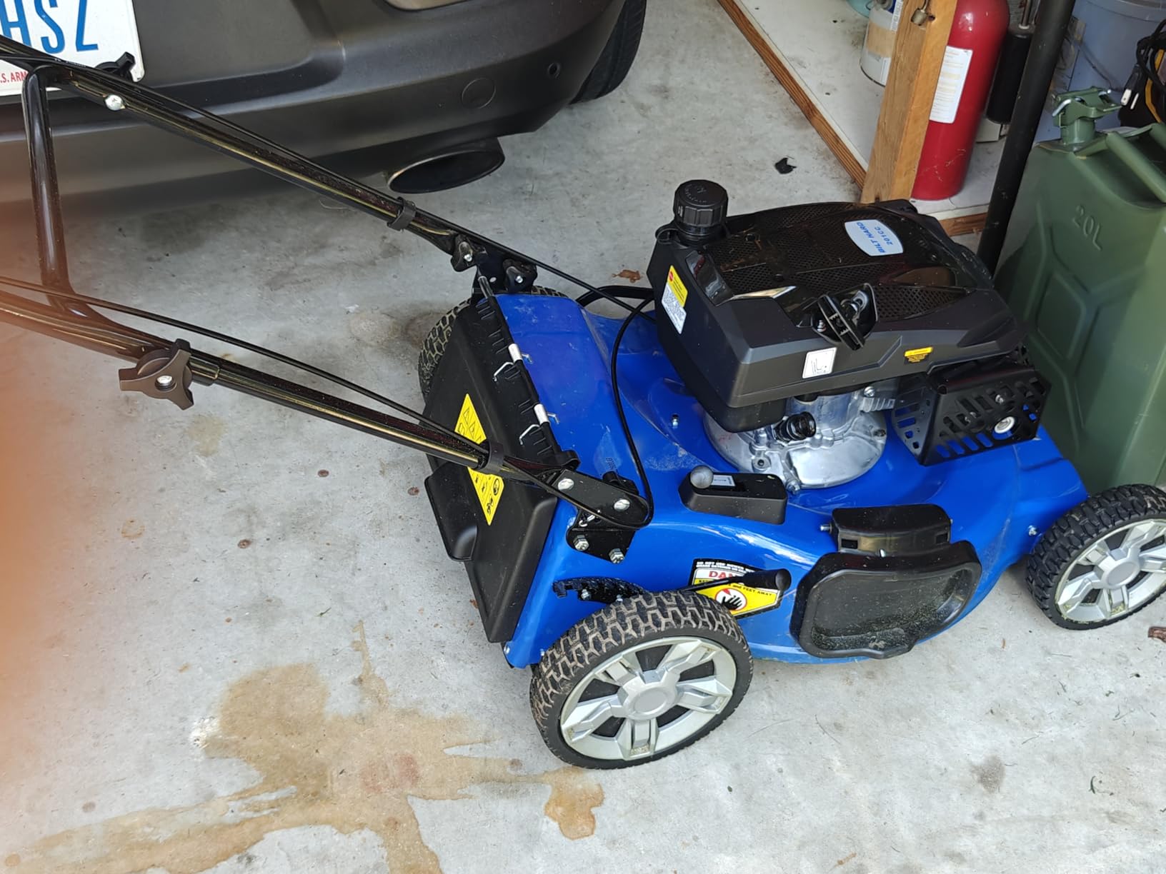 BILT HARD 21 Inch Self Propelled Gas Lawn Mower, 201cc 4-Cycle OHV Engine, 3-in-1 Functions (Bagging, Mulching and Side Discharge) with 8-Positions Adjustable Cutting Height, Easy Start - Customer Photo 1