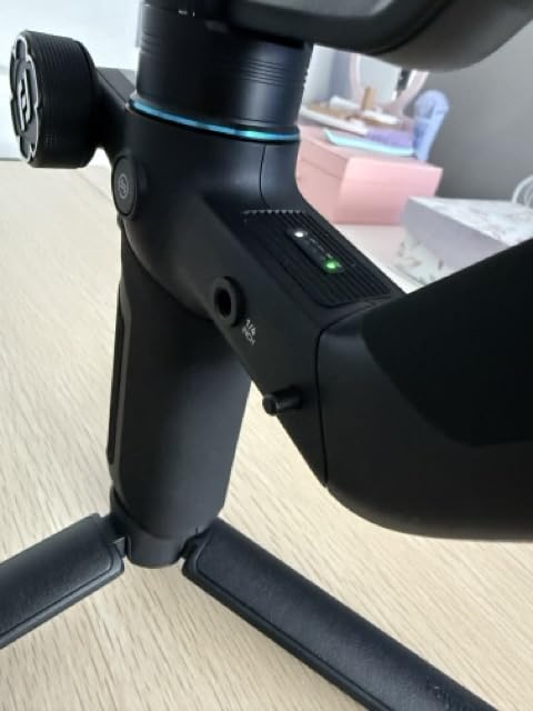 FeiyuTech SCORP Mini-3-Pro Gimbal Stabilizer for Camera Mirrorless/Compact/Action Cameras,Smartphone,18m AI Tracking,Detachable Remote Handle,4.4lbs Payload,3-axis Gimbal for Canon Sony Nikon - Customer Photo 4