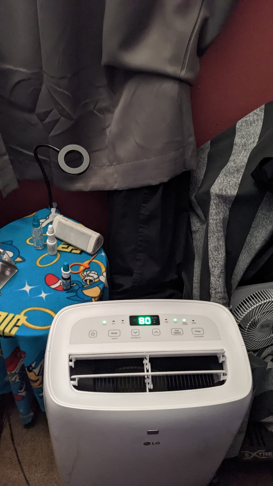 LG 5,100 BTU (DOE) / 9,000 BTU (ASHRAE) Portable Air Conditioner, Cools 150 Sq.Ft. (10' x 15' room size), Quiet Operation,LCD Remote, Window Installation Kit Included, 115V - Customer Photo 1