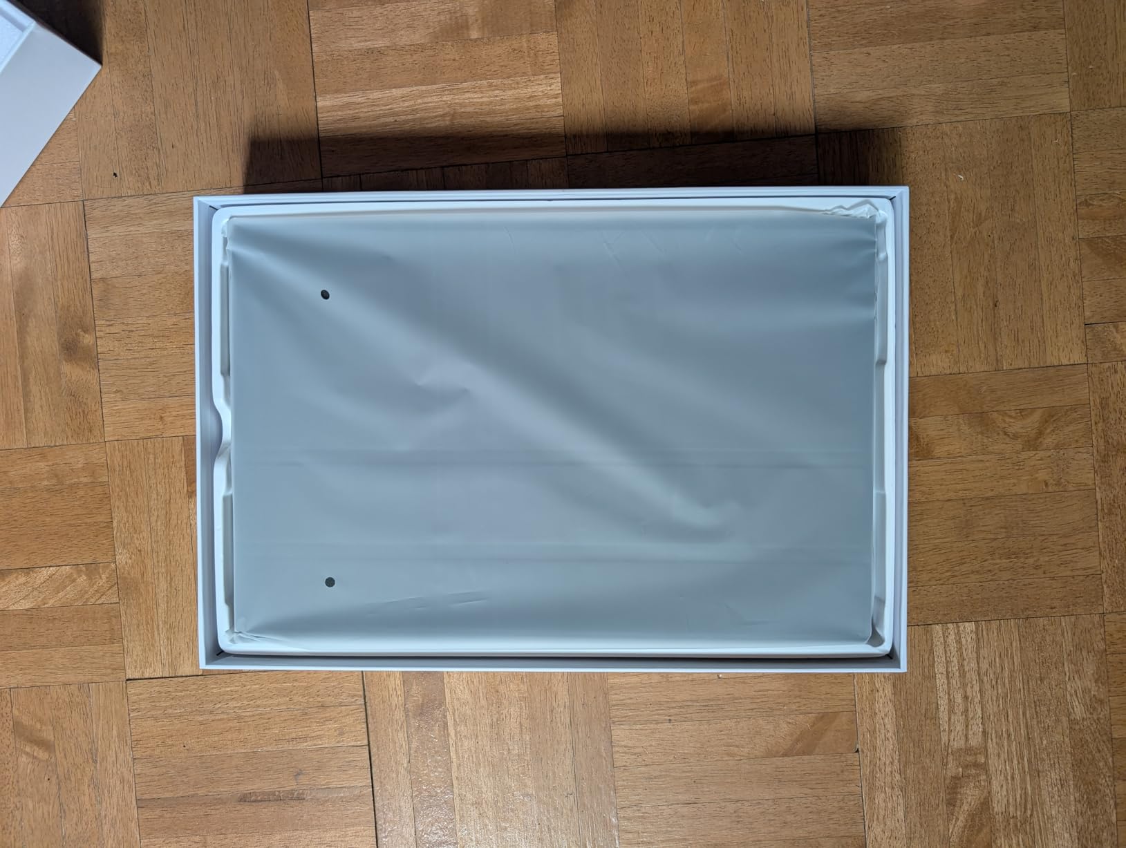 Newsoul 4K Portable Monitor 1200Nits Ultra Bright 16'' Laptop Monitor 2000:1 Contrast Fast IPS Matte Screen with USB-C HDMI VESA, Slim External Screen for Laptop/Phone/Game Console/Office/Travel Customer Review Newsoul 4K Portable Monitor 1200Nits Ultra Bright 16'' Laptop Monitor 2000:1 Contrast Fast IPS Matte Screen with USB-C HDMI VESA, Slim External Screen for Laptop/Phone/Game Console/Office/Travel - Customer Photo 1