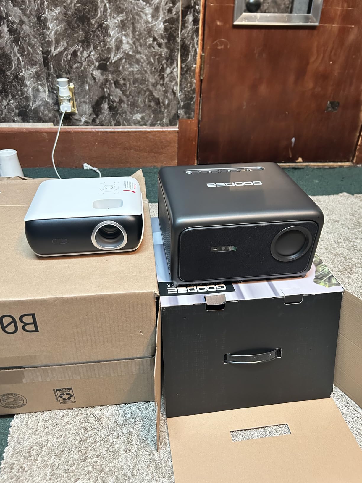 GooDee 4K Smart Projector with WiFi & Bluetooth - 3000 ANSI UHD, ToF Auto Focus Keystone MEMC, Dolby Audio Home Theater Video Projector Built-in Streaming Apps, Indoor & Outdoor Movies, Gaming - Customer Photo 1