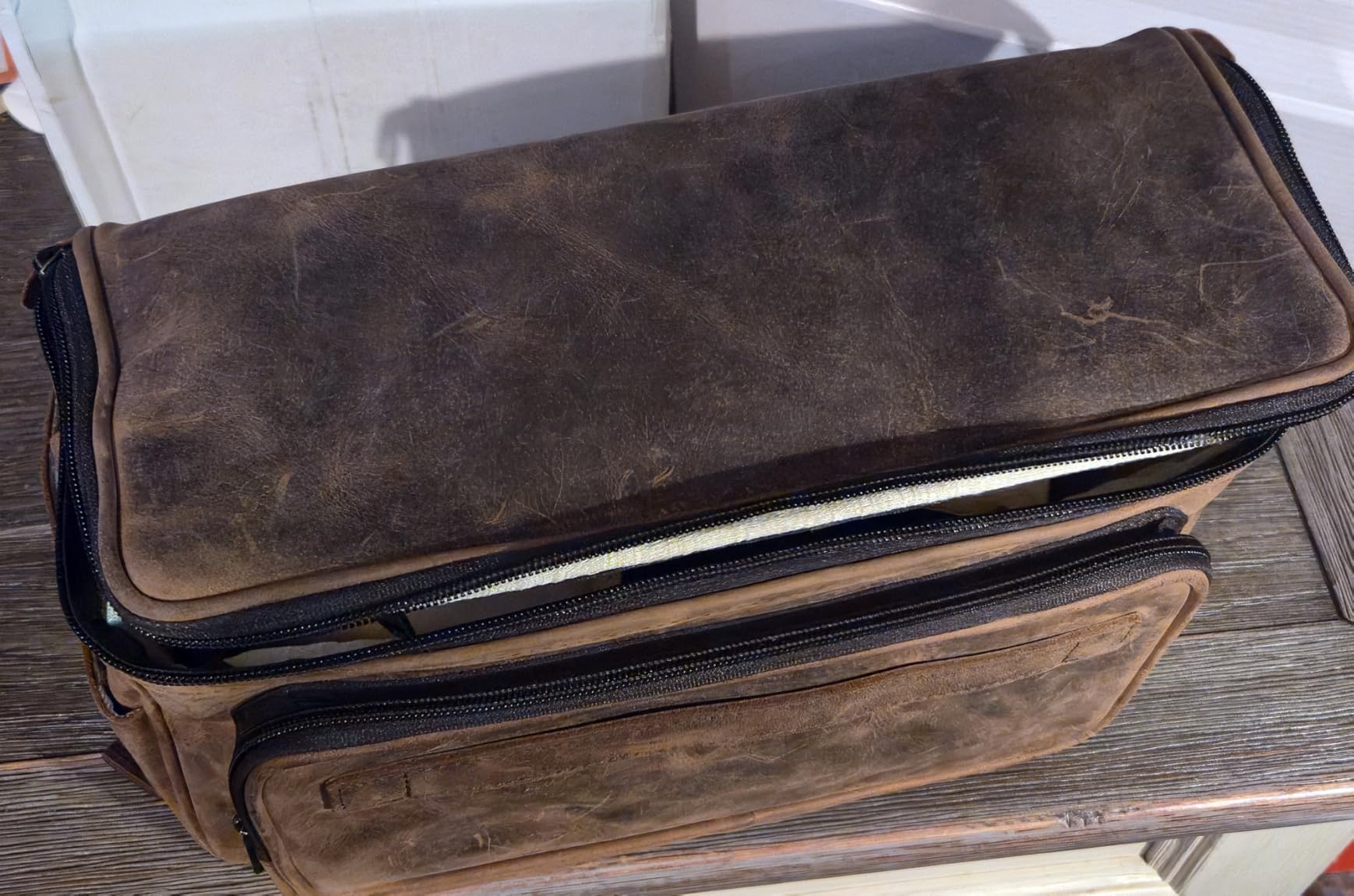 rofozzi Leather Camera Messenger Bag, Crossbody Camera Bag for Photographers with Tripod Carry Lugguage Sleeve - Customer Photo 1