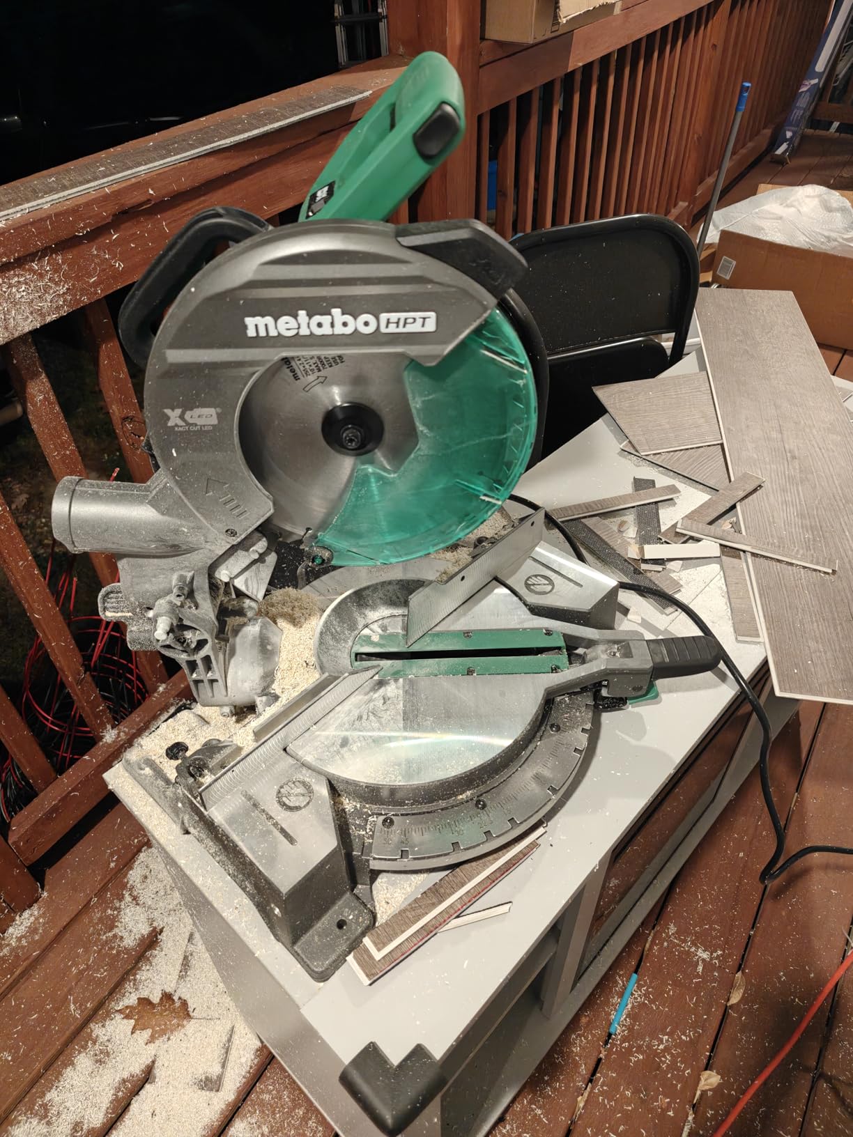 Metabo HPT 10-Inch Single Bevel Compound Miter Saw, 15-Amp Power Saw with Xact Cut Shadow Line, Precision Miter Angles, Single Bevel 0-45°, 40T TCT Miter Saw Blade, Lightweight Design, C10FCG2 - Customer Photo 2