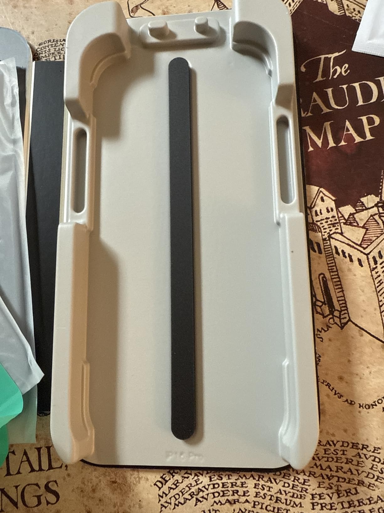 ESR 3 Pack for iPhone 17 Pro Max Screen Protector, Military-Grade Shatterproof, 9H Hardness, Full Coverage Tempered Glass with Ultra Fit Tray - Customer Photo 1