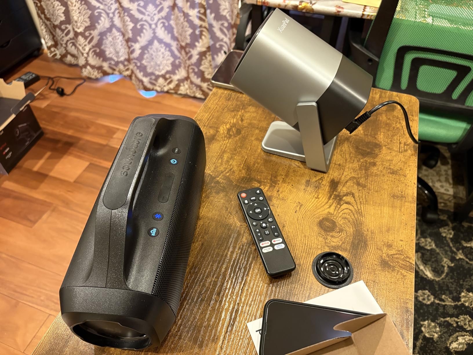 [Compatible with Netflix & TOF Real-time Focus] Mini Projector with WiFi and Bluetooth, XuanPad Smart Projector 4K Support, Dolby Audio & Keystone, 210° Rotatable Stand for Home - Customer Photo 3