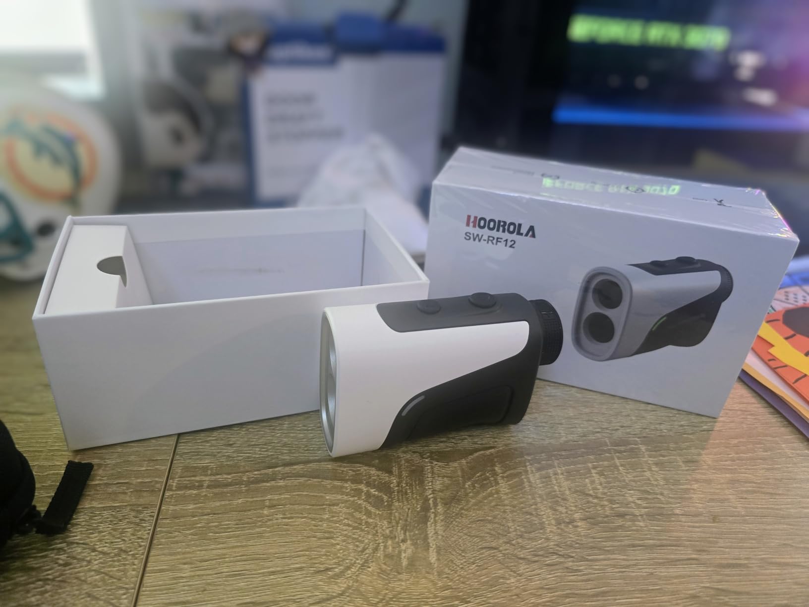 Range Finder Golf, 1200 Yards Rangefinder with Slope, Magnetic Stripe, 7X Magnification, IP54 Water Resistant, Rechargeable Battery, Flag Pole Locking Vibration, Golf Accessories for Men Women - Customer Photo 1