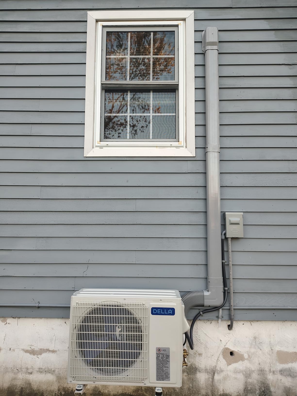 DELLA Serena 22 SEER2 12000 BTU Mini Split Heat Pump Works with Alexa, Energy Star 1 Ton Pre-Charged 230V Ductless AC Unit Inverter Air Conditioner System for Rooms up to 550Sq.Ft, 16.4ft Install Kit Customer Review DELLA Serena 22 SEER2 12000 BTU Mini Split Heat Pump Works with Alexa, Energy Star 1 Ton Pre-Charged 230V Ductless AC Unit Inverter Air Conditioner System for Rooms up to 550Sq.Ft, 16.4ft Install Kit - Customer Photo 1