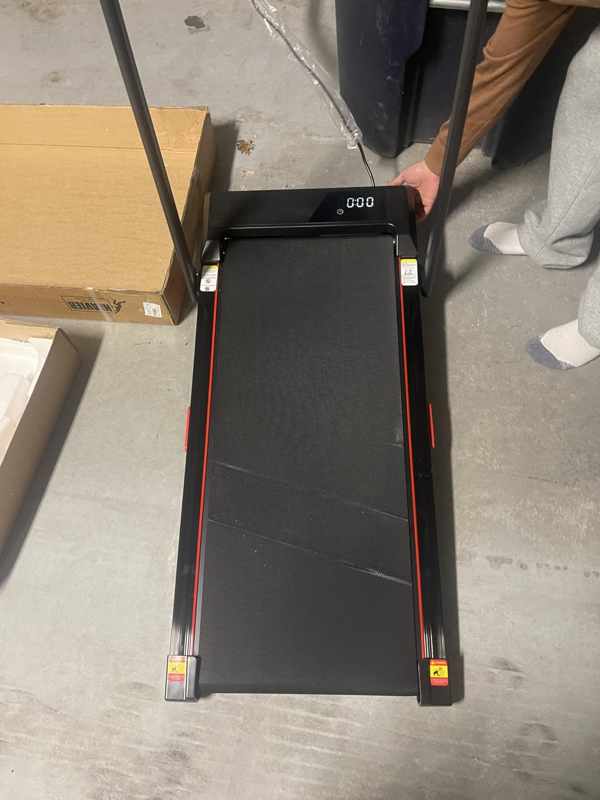 4-in-1 Walking Pad with 15% Incline, Portable Under Desk Treadmill, Foldable Treadmills for Home and Office, 2.5 HP Quiet Walking Pad Treadmill with 300 LBS Capacity - Customer Photo 1