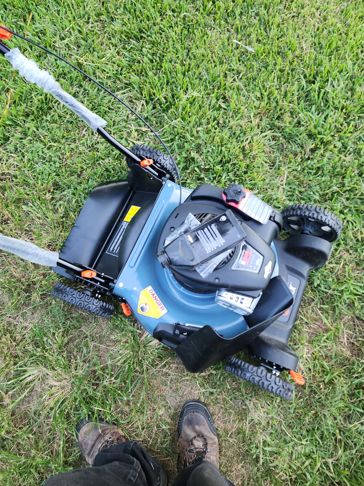 SENIX LSSG-M9 21-inch Gas Self-Propelled Lawn Mower - 140 cc 4-Cycle Briggs & Stratton Engine, Bagging, Mulching, and Side Discharge, 6-Position Lever Height Adjustment - Customer Photo 2