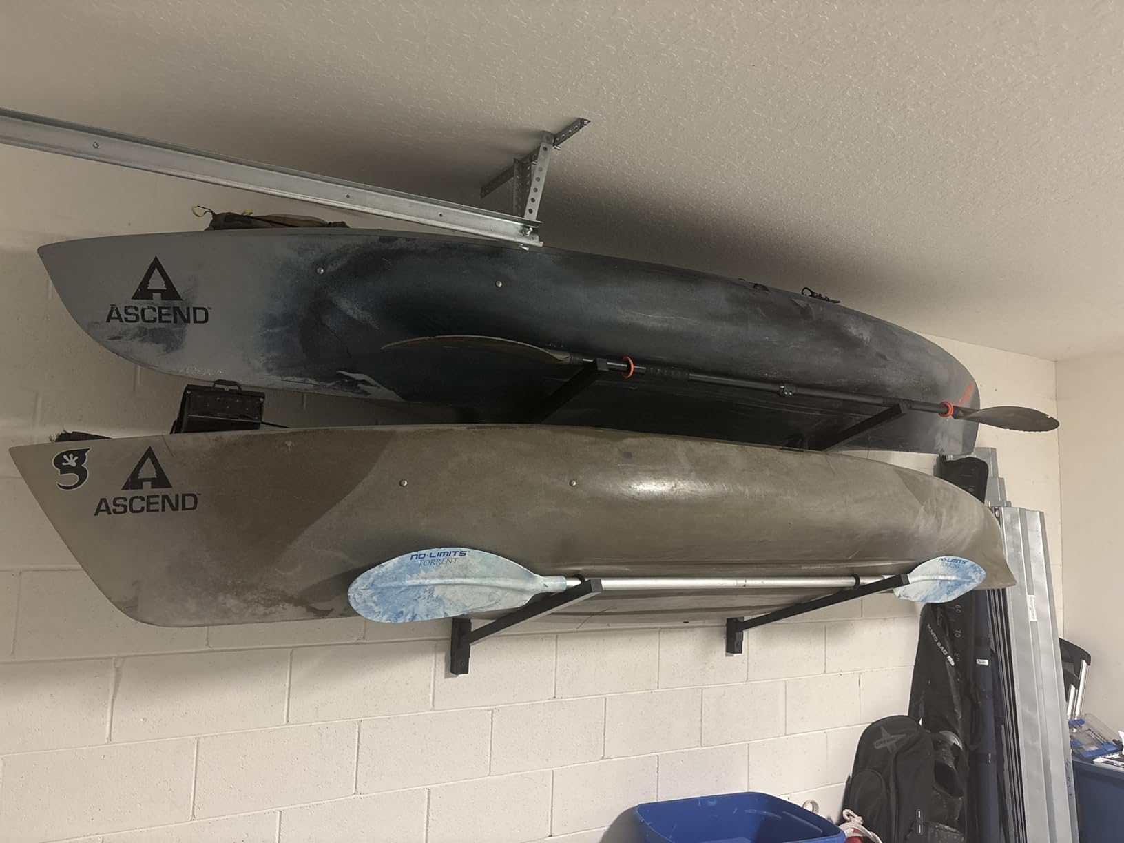 WALMANN Heavy Duty Wall Mounted Kayak Storage Rack for Garage, Adjustable Kayak Hangers for Wall, Holds Up to 220 lbs - Customer Photo 1