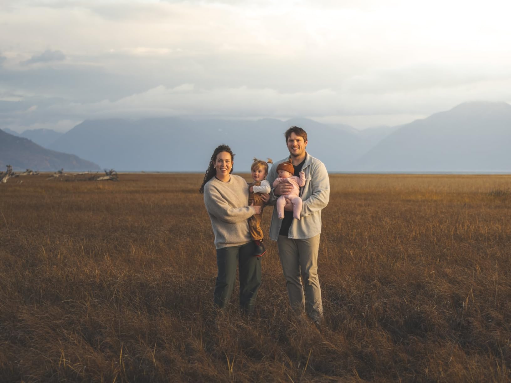 OM SYSTEM OM-5 Mark II Body Silver Compact Light Weight Weather Sealed 4K Video Camera Best for Outdoor Travel Customer Review OM SYSTEM OM-5 Mark II Body Silver Compact Light Weight Weather Sealed 4K Video Camera Best for Outdoor Travel - Customer Photo 1