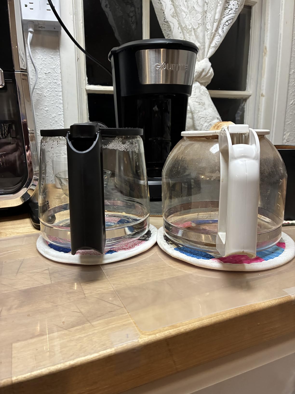 Gourmia 12 Cup One-Touch Coffee Maker – Pause and Serve with Automatic Keep Warm, Easy View Water Window, Compact Design, Stainless Steel Accents, Black - Customer Photo 1