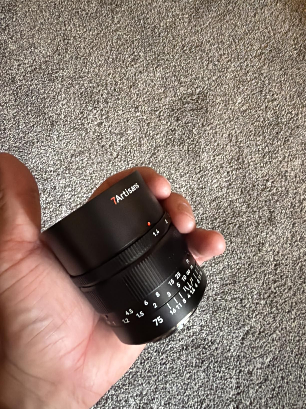 7artisans 75mm F1.4 Camera Lens Full Frame Large Aperture Lens,Soft Night Orbs,Refined Bokeh for Portrait Photography,Street,Humanistic etc (for Nikon Z) - Customer Photo 1