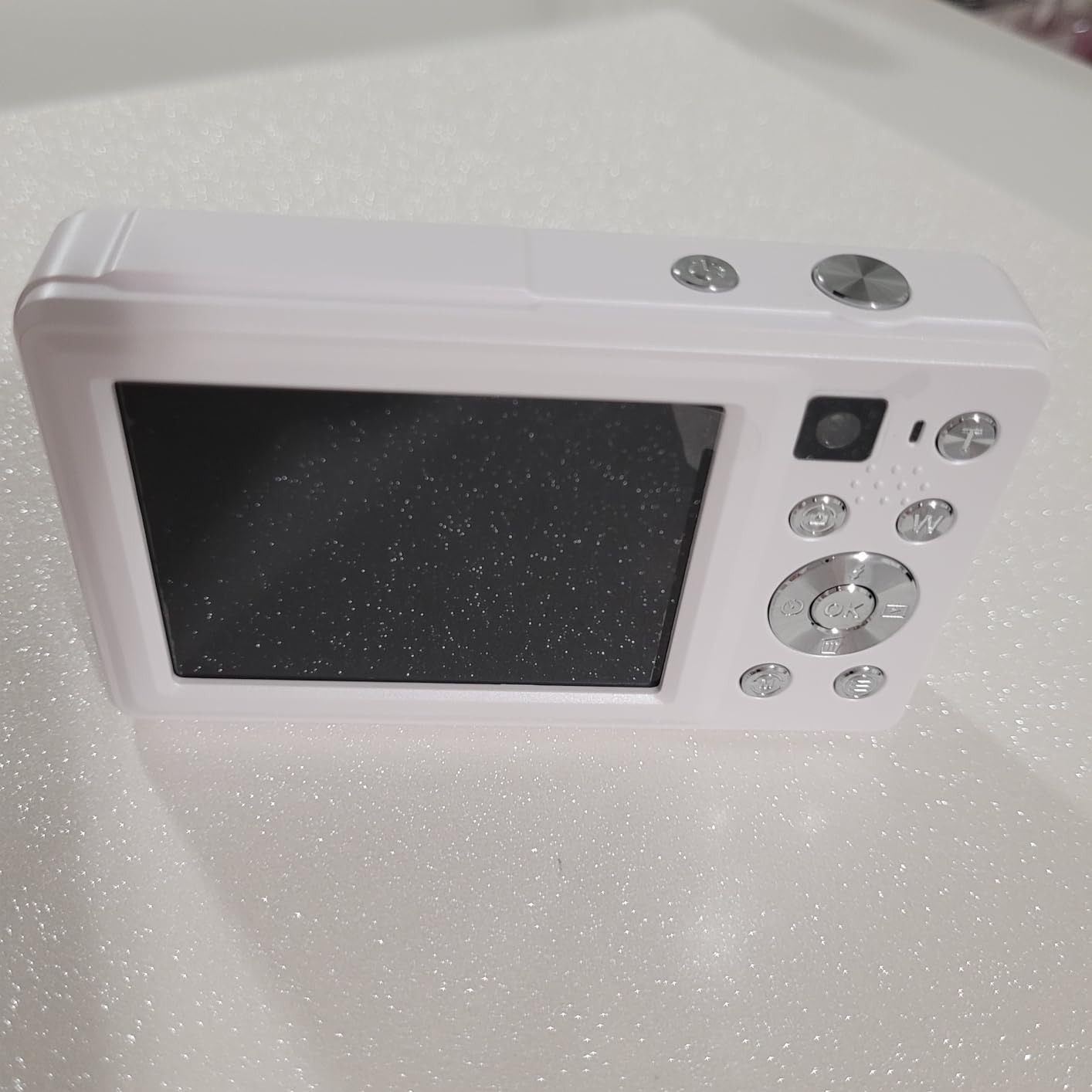 4K Digital Camera, 64MP Autofocus Vlogging Camera with Dual Lens, 16X Digital Zoom YouTube Compact Travel Point Shoot Camera for Teens Beginner, Anti-Shake,2 Batteries, 32GB Card (White) - Customer Photo 2