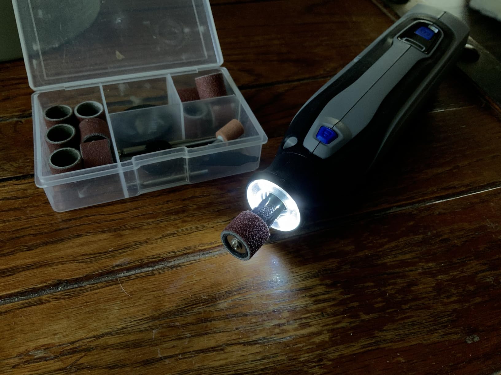 Dremel 8150-N/20 8V Cordless Rotary Tool Kit with Brushless Motor and LED Work Light - Variable Speeds, USB-C Rechargeable and Includes 20 Accessories - Customer Photo 2