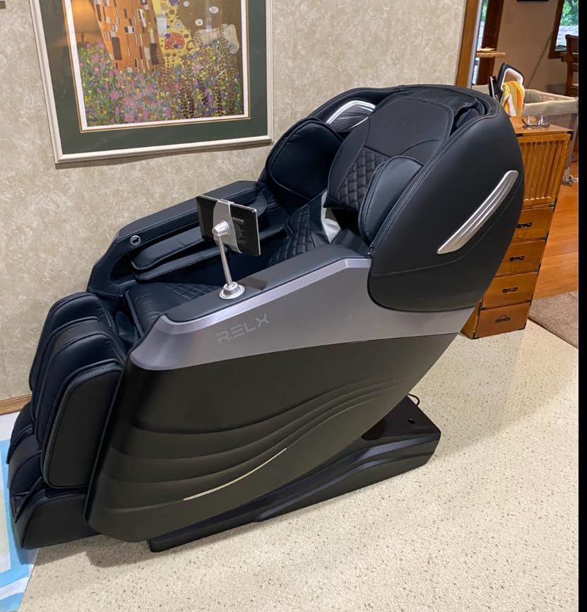 RELX Massage Chair Full Body, 20 Modes Zero Gravity SL-Track Shiatsu Massage Chair Built-in Heat System, Airbag Massage with Body Scan, Deep Yoga Stretch, Calfrest Extension and AI Control (Black) customer photo 2