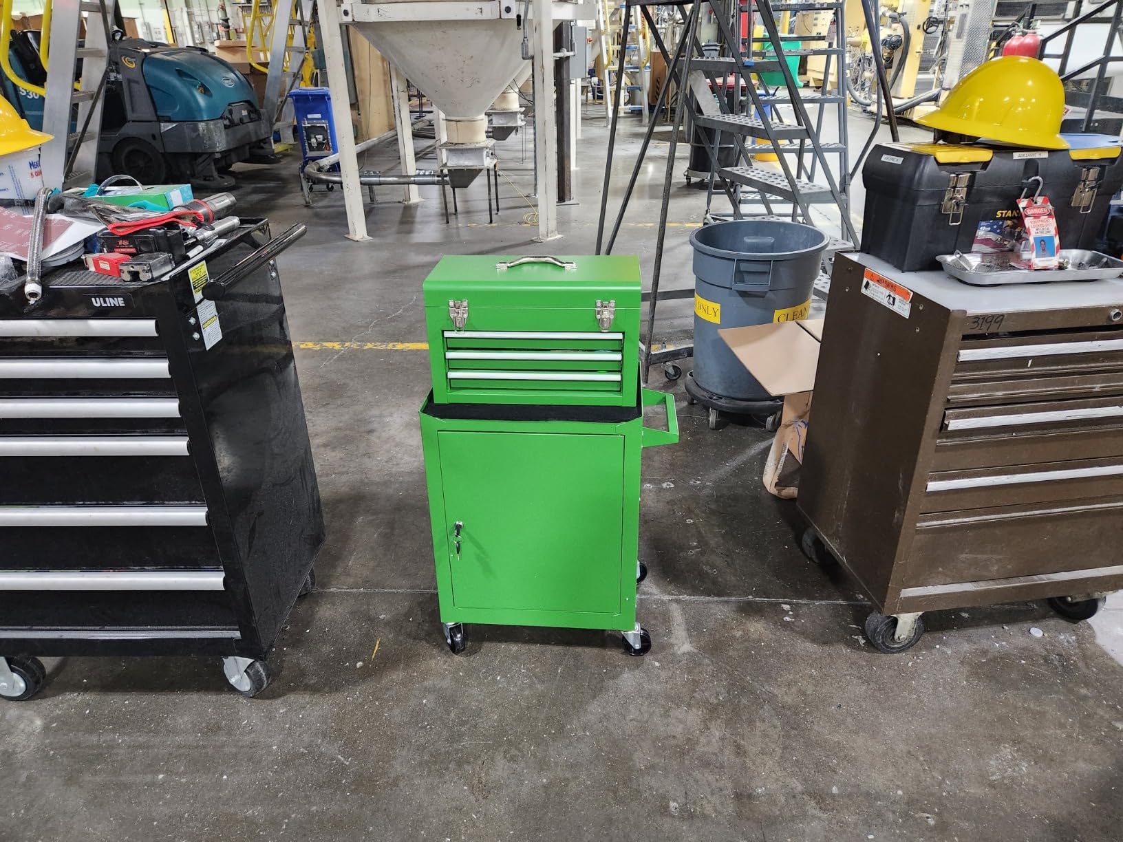 INTERGREAT 8-Drawers Rolling Tool Chest, Assembled Tool Chest with Wheels, Detachable Top Tool Box, Tool Cabinet for Repair Room,Warehouse, Rolling Tool Box with Hooks,Tray Divider,Liners(Black) Customer Review INTERGREAT 8-Drawers Rolling Tool Chest, Assembled Tool Chest with Wheels, Detachable Top Tool Box, Tool Cabinet for Repair Room,Warehouse, Rolling Tool Box with Hooks,Tray Divider,Liners(Black) - Customer Photo 2