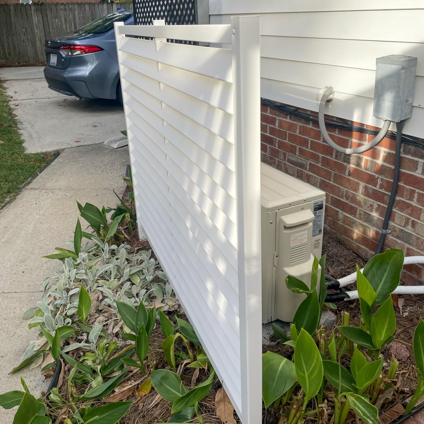 4ft H x 5ft W (1 Panel) No Dig Enclo Savannah Privacy Screen, Louvered White Vinyl Fence Panel, Trash Can Hider Outdoor, AC Fence, Pool Equipment Enclosure, Privacy Fence Panels, AZ18041 - Customer Photo 1