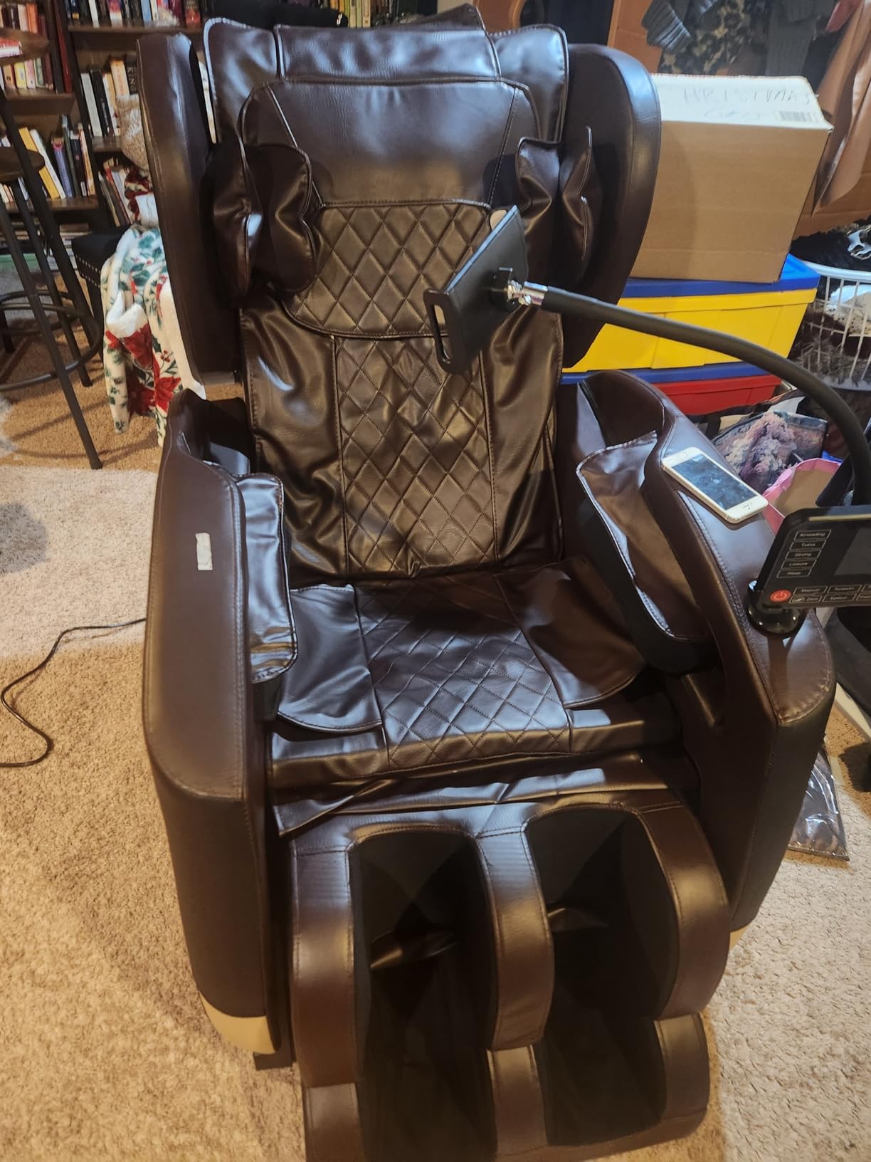 2026 Massage Chair Full Body, Zero Gravity Massage Chair with 10 Fix Rollers, Airbags, Heating, Foot Massage, Auto Modes, Bluetooth Speaker, Smart Screen Controller (Upgraded Version) customer photo 1