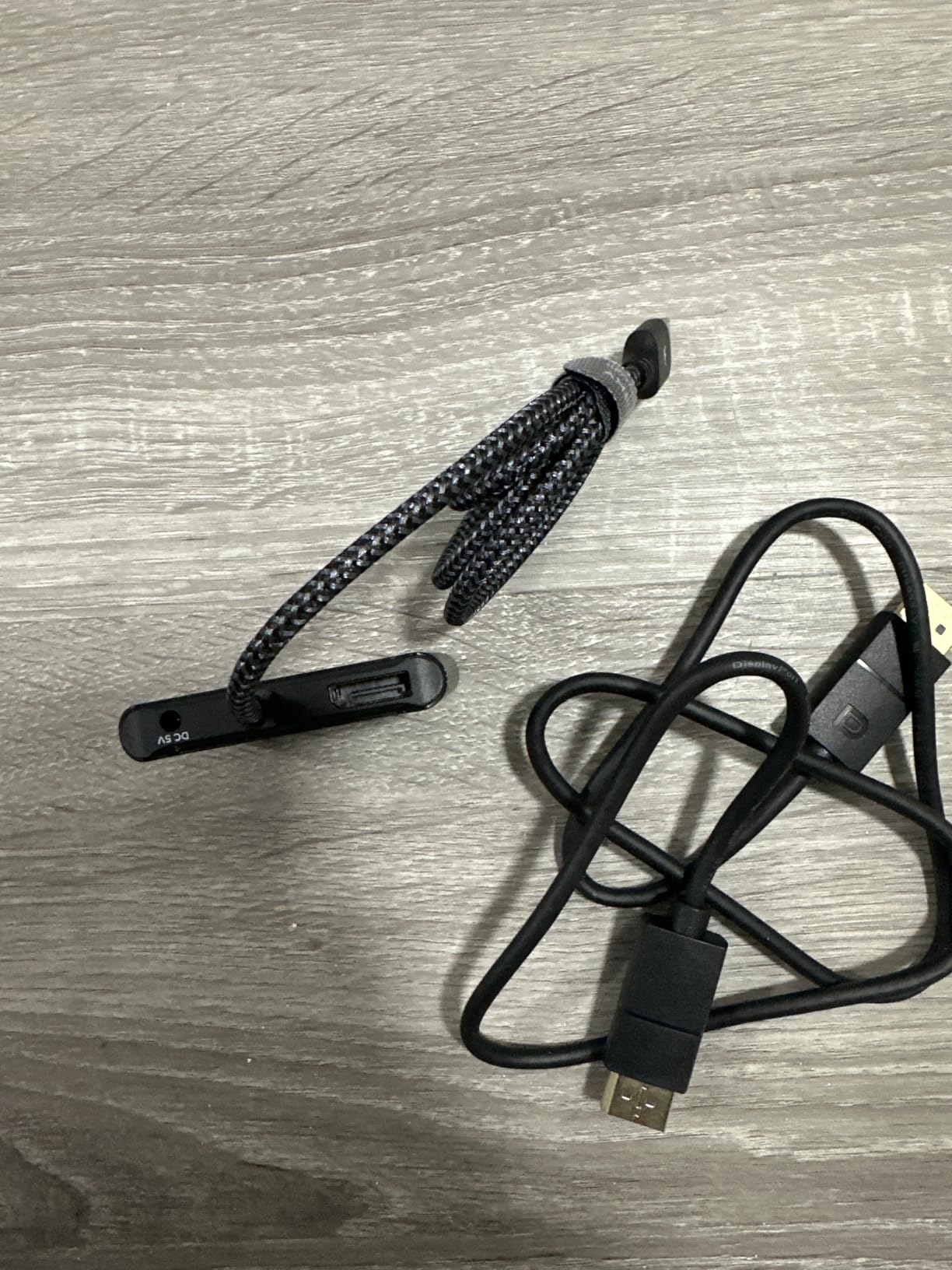 Warrky PSVR2 PC Adapter, PSVR2 Accessories [Aluminum Shell, Upgraded IC] Compatible with PSVR2, AR Glasses, Portable Monitor, DP 1.4 Cable 15W AC Power Supply Included - Black - Customer Photo 4